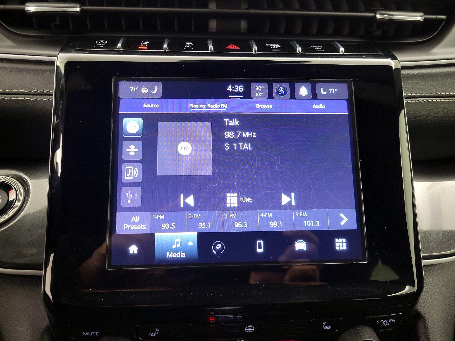 Thumbnail: 2023 Jeep Grand Cherokee - 15