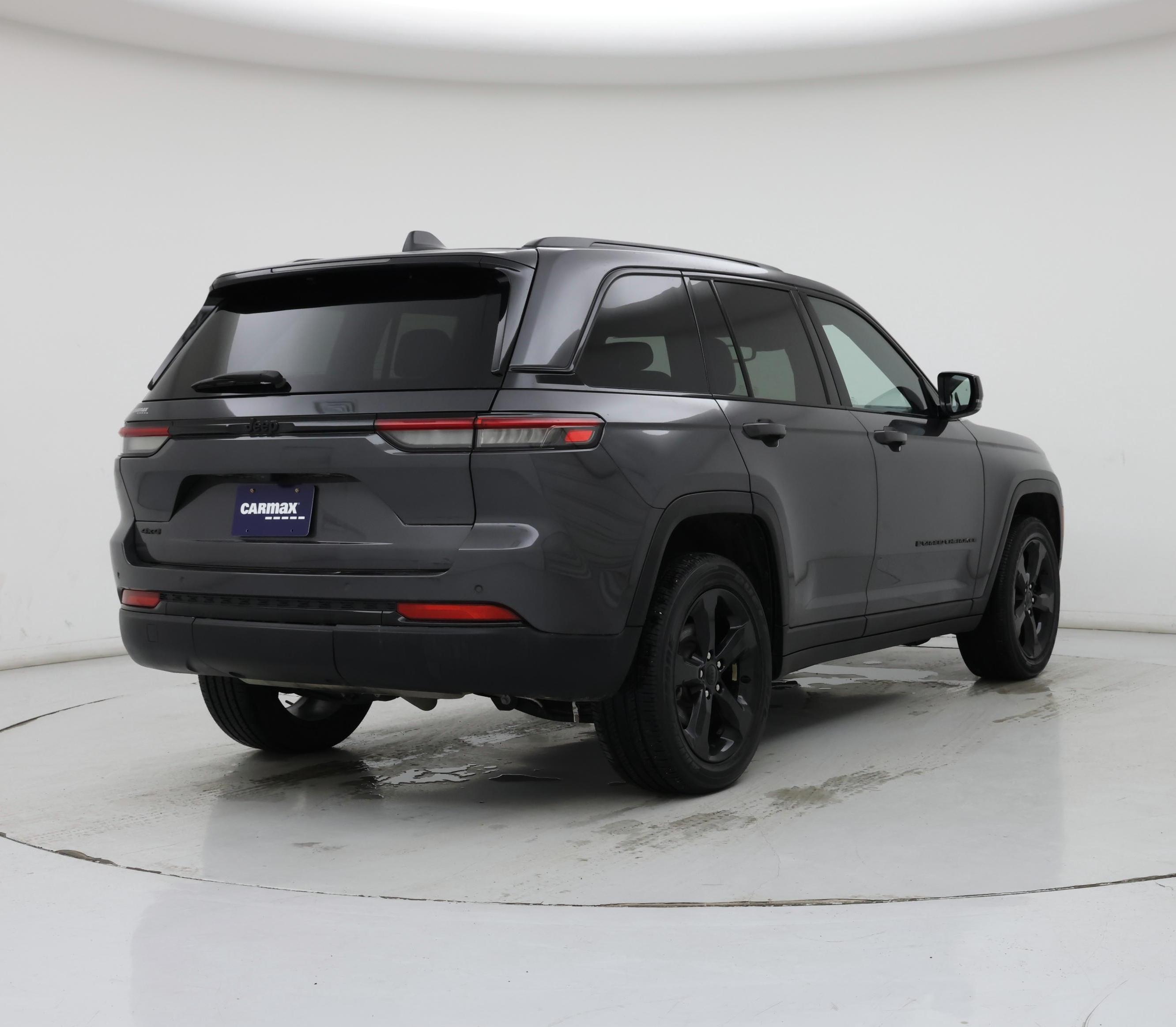 Thumbnail: 2023 Jeep Grand Cherokee - 8