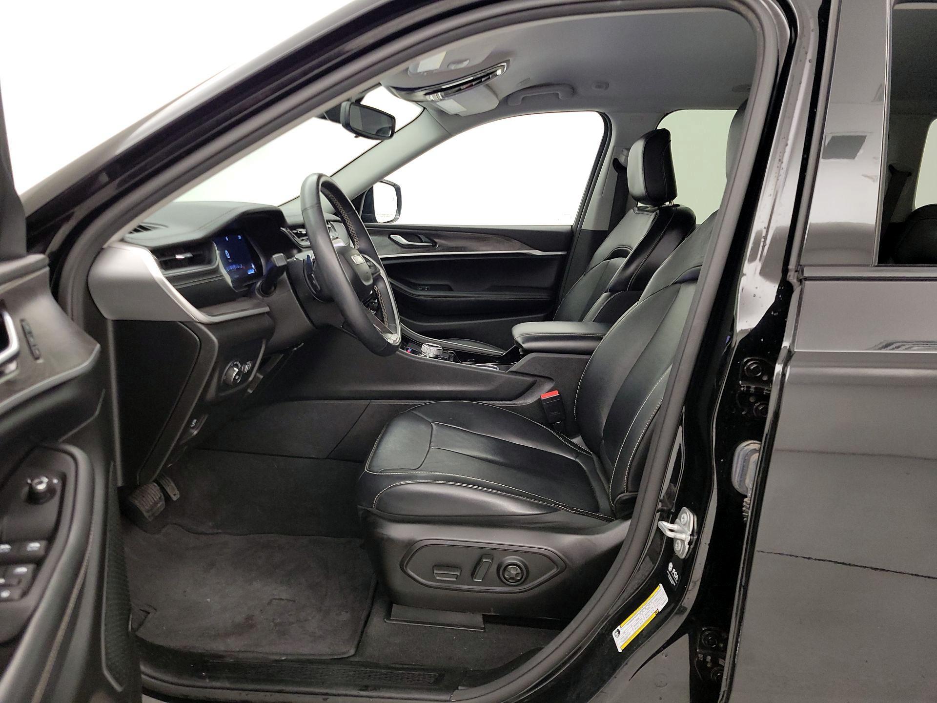 Thumbnail: 2022 Jeep Grand Cherokee - 11