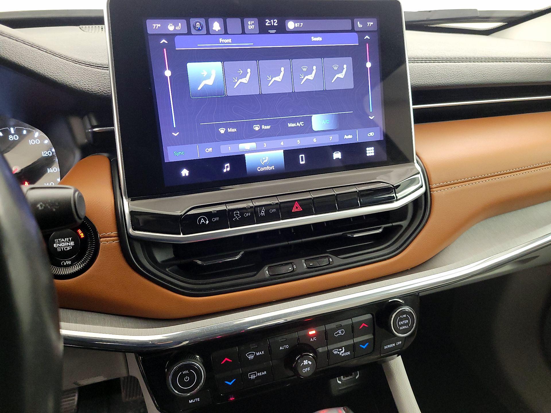 Thumbnail: 2022 Jeep Compass - 16