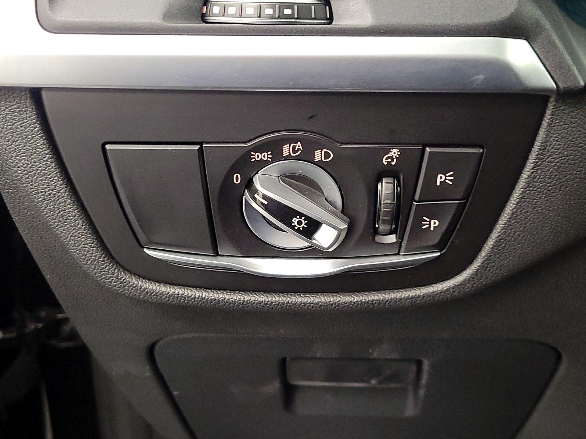 Thumbnail: 2022 BMW X4 - 13