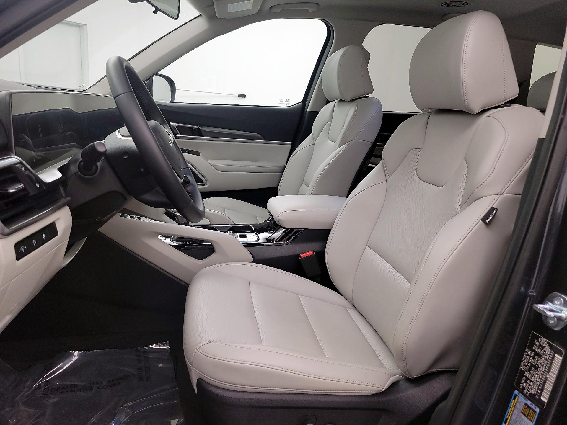 Thumbnail: 2023 Kia Telluride - 11