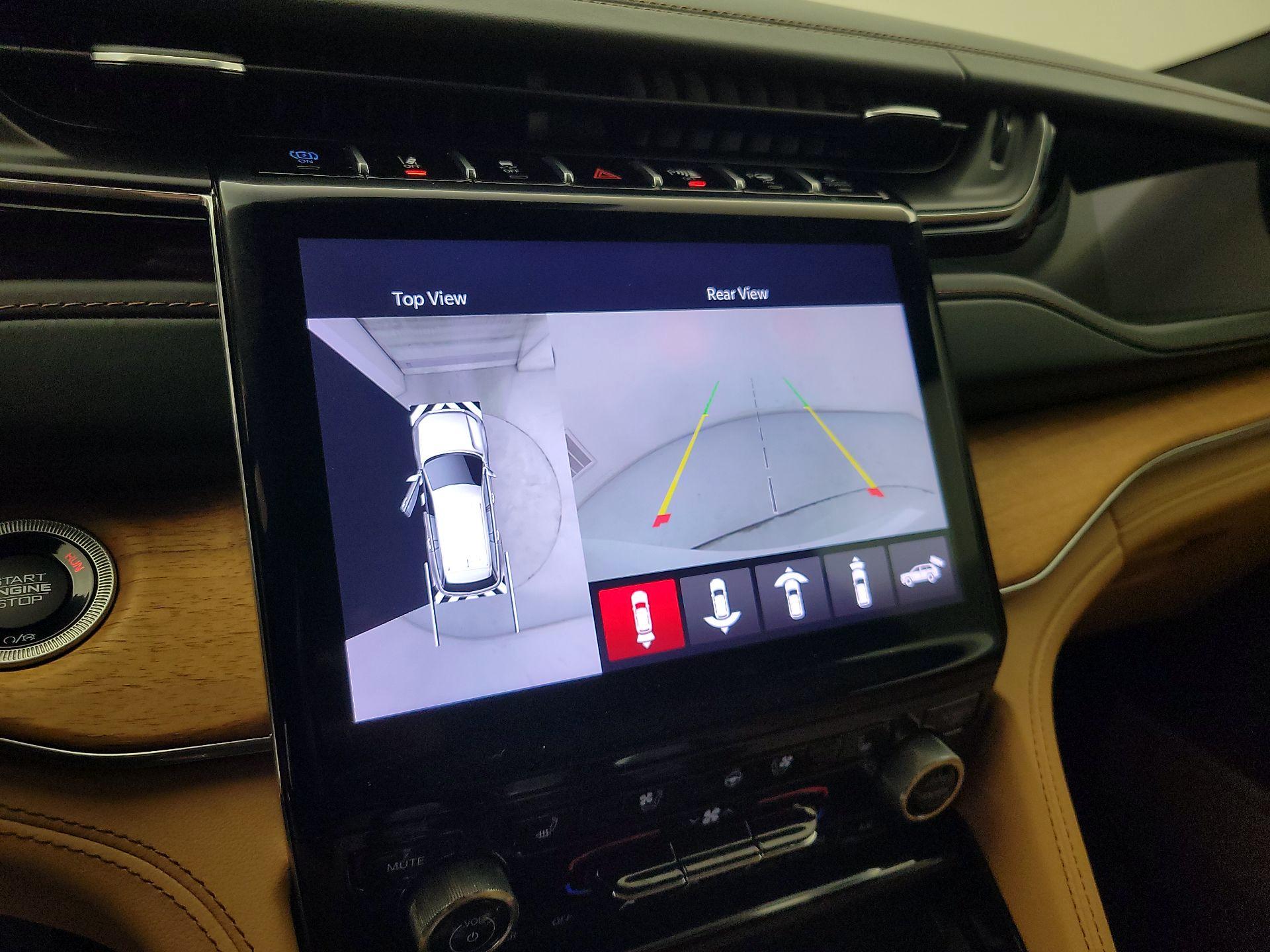 Thumbnail: 2022 Jeep Grand Cherokee - 15