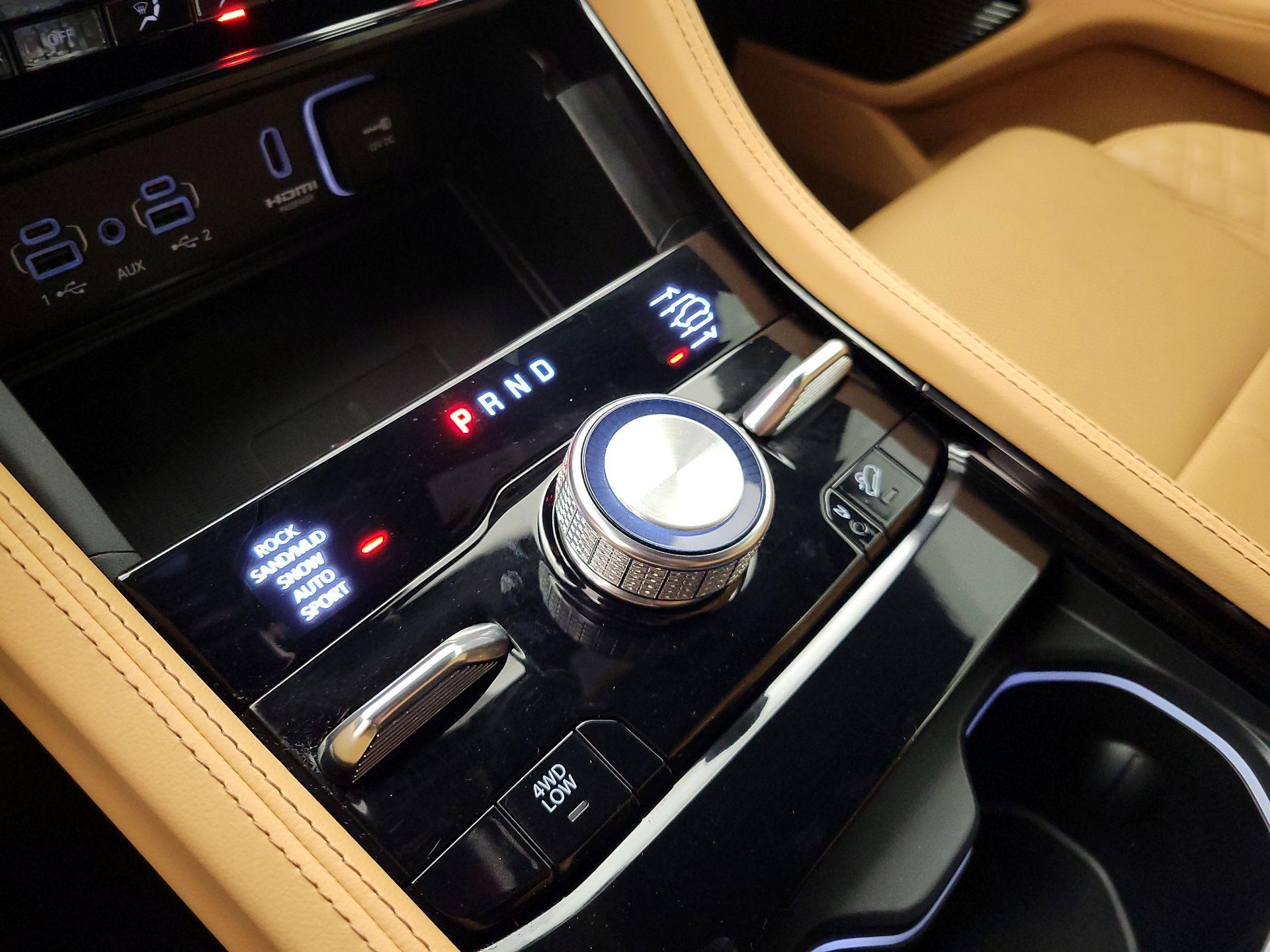 Thumbnail: 2022 Jeep Grand Cherokee - 18