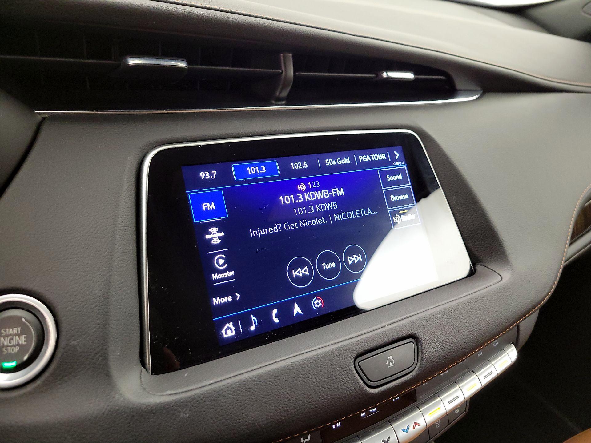 Thumbnail: 2023 Cadillac XT4 - 16