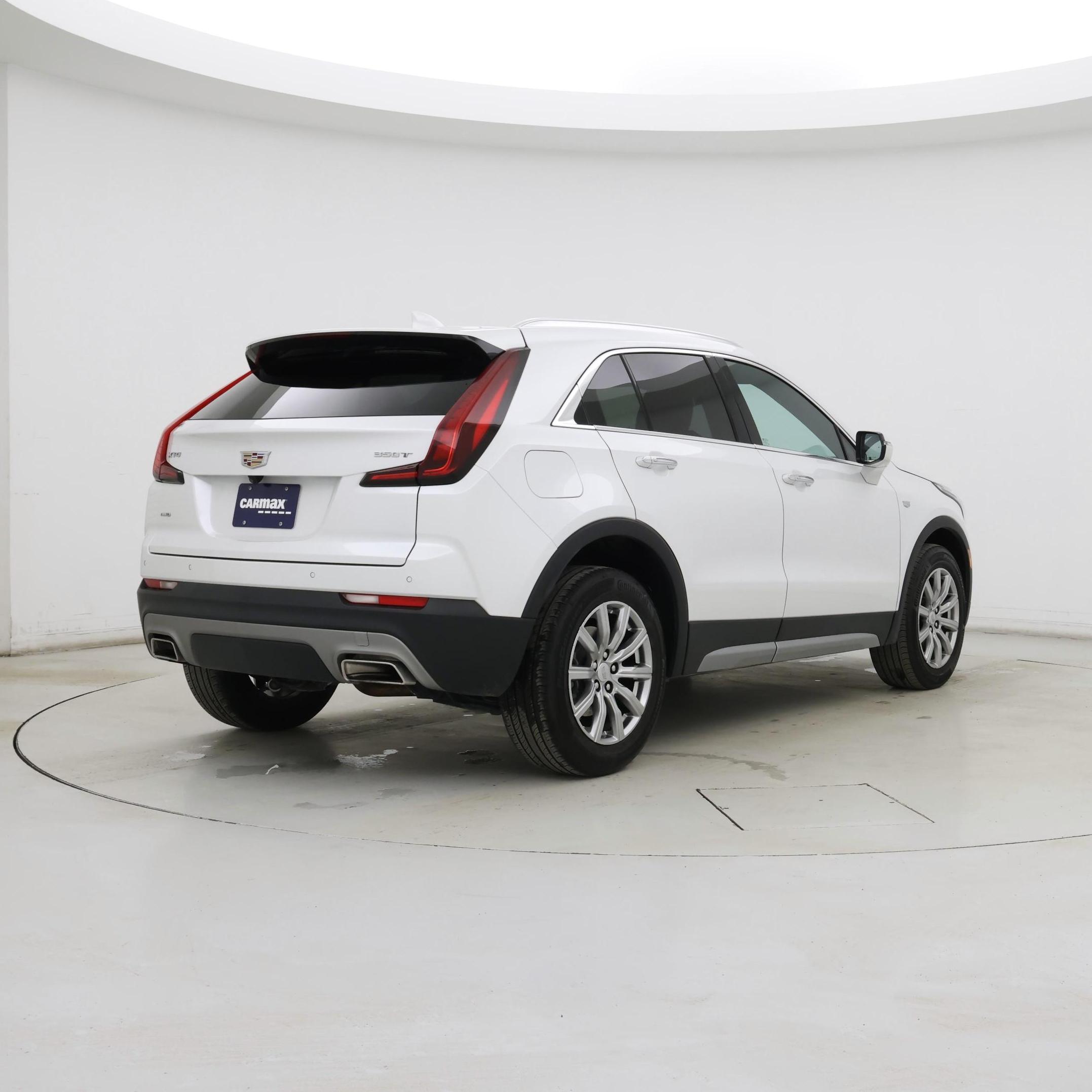 Thumbnail: 2023 Cadillac XT4 - 8