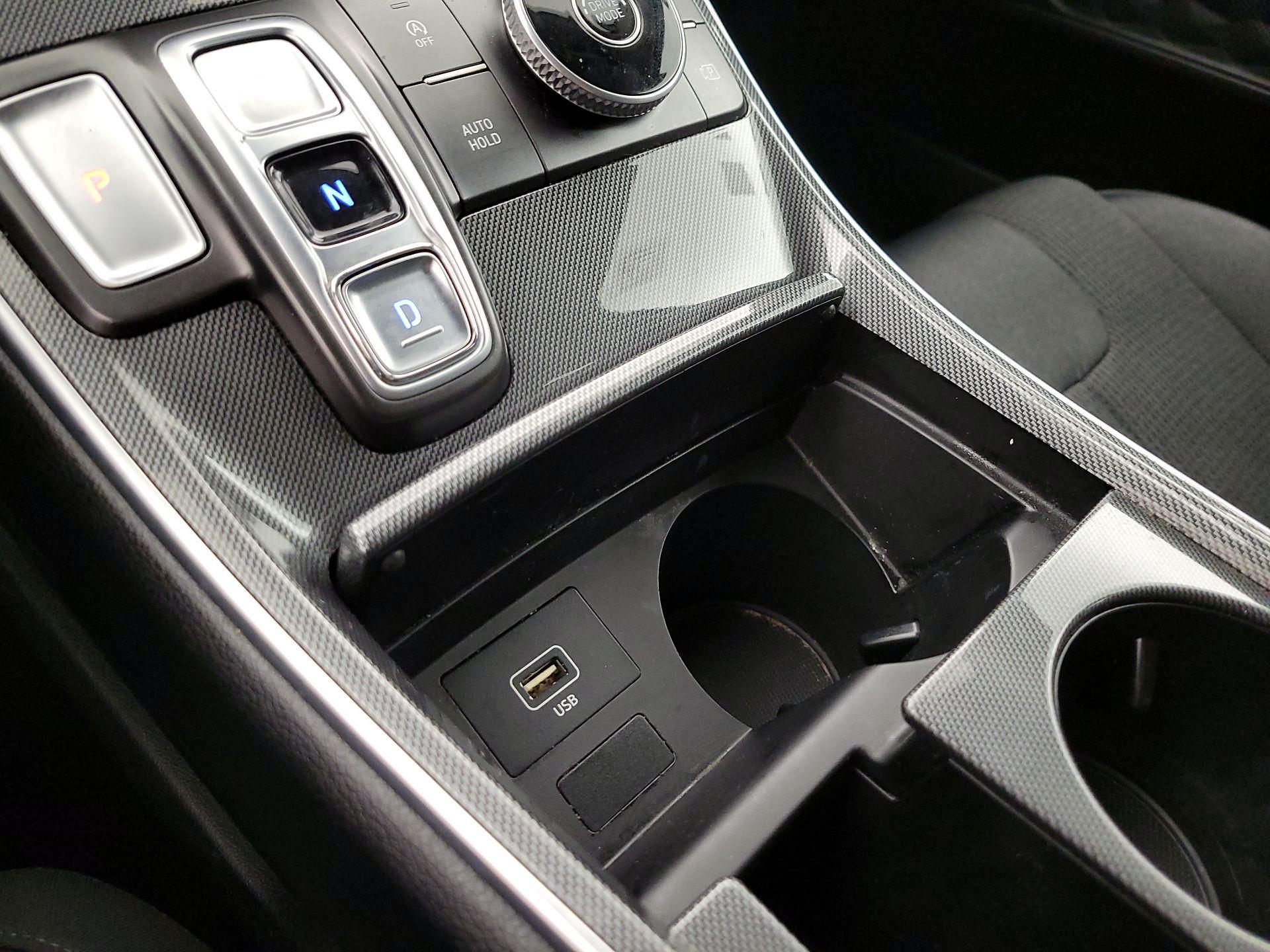 Thumbnail: 2021 Hyundai Santa Fe - 18