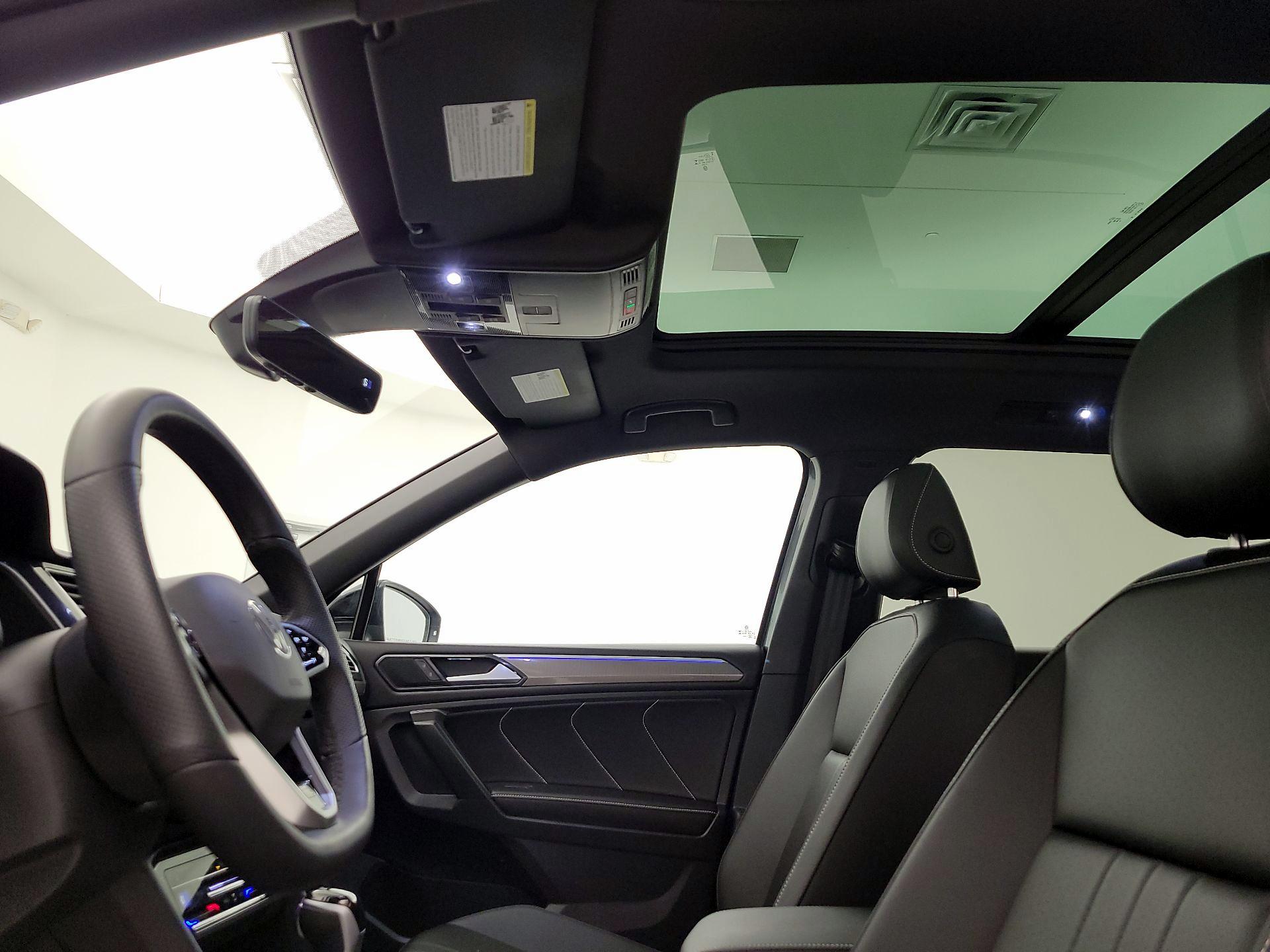 Thumbnail: 2024 Volkswagen Tiguan - 19