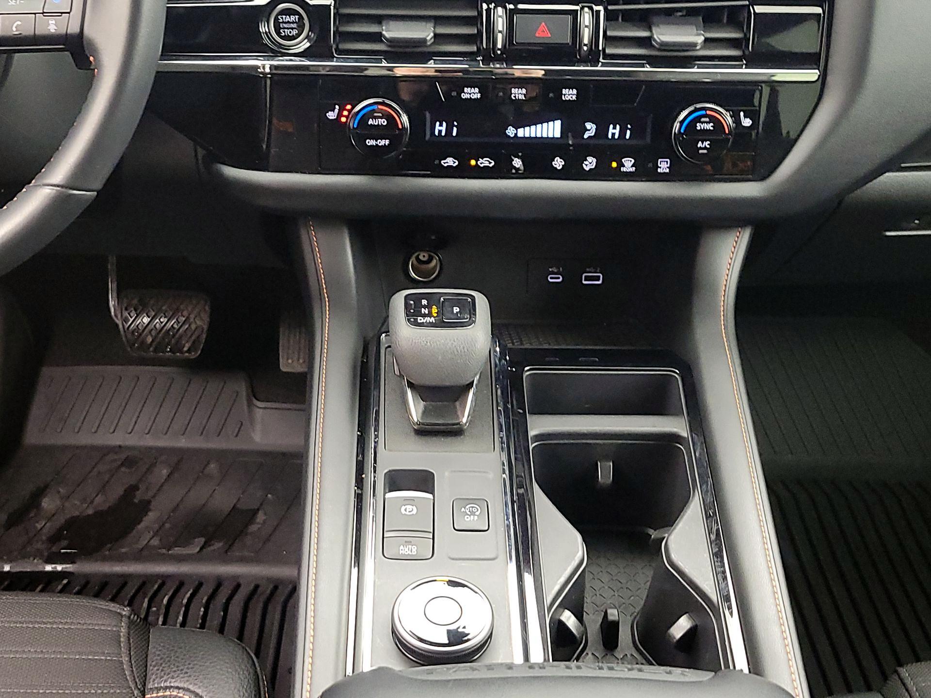 Thumbnail: 2024 Nissan Pathfinder - 17