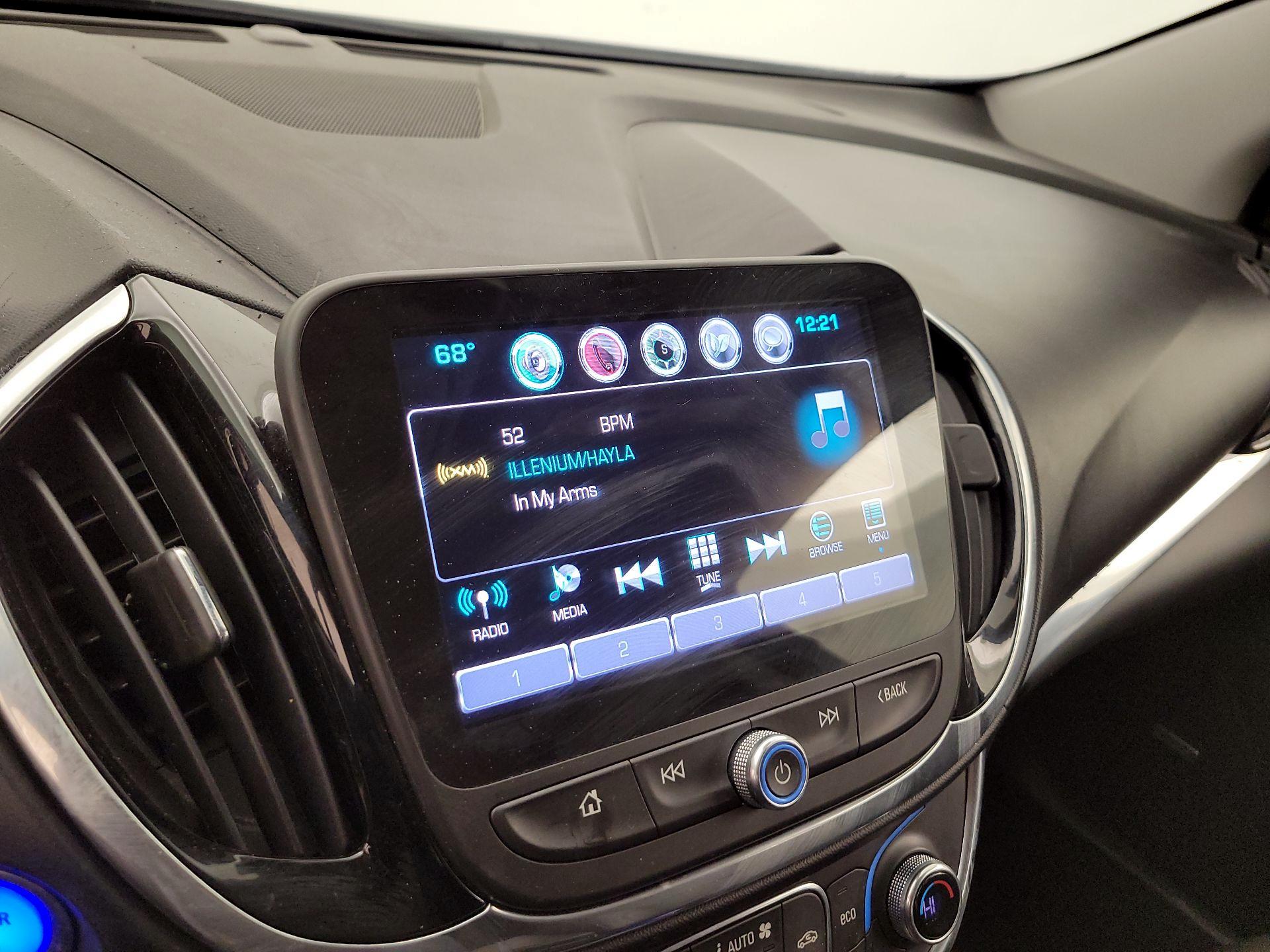 Thumbnail: 2016 Chevrolet Volt - 16