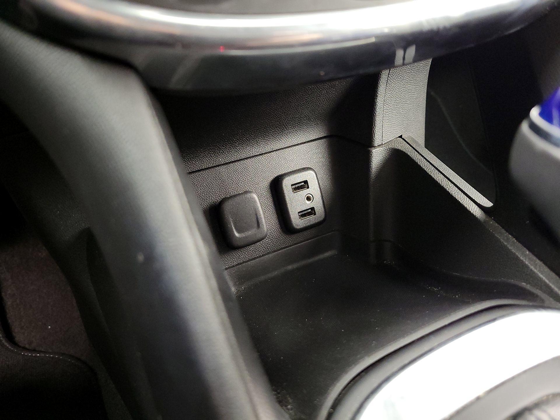 Thumbnail: 2016 Chevrolet Volt - 19