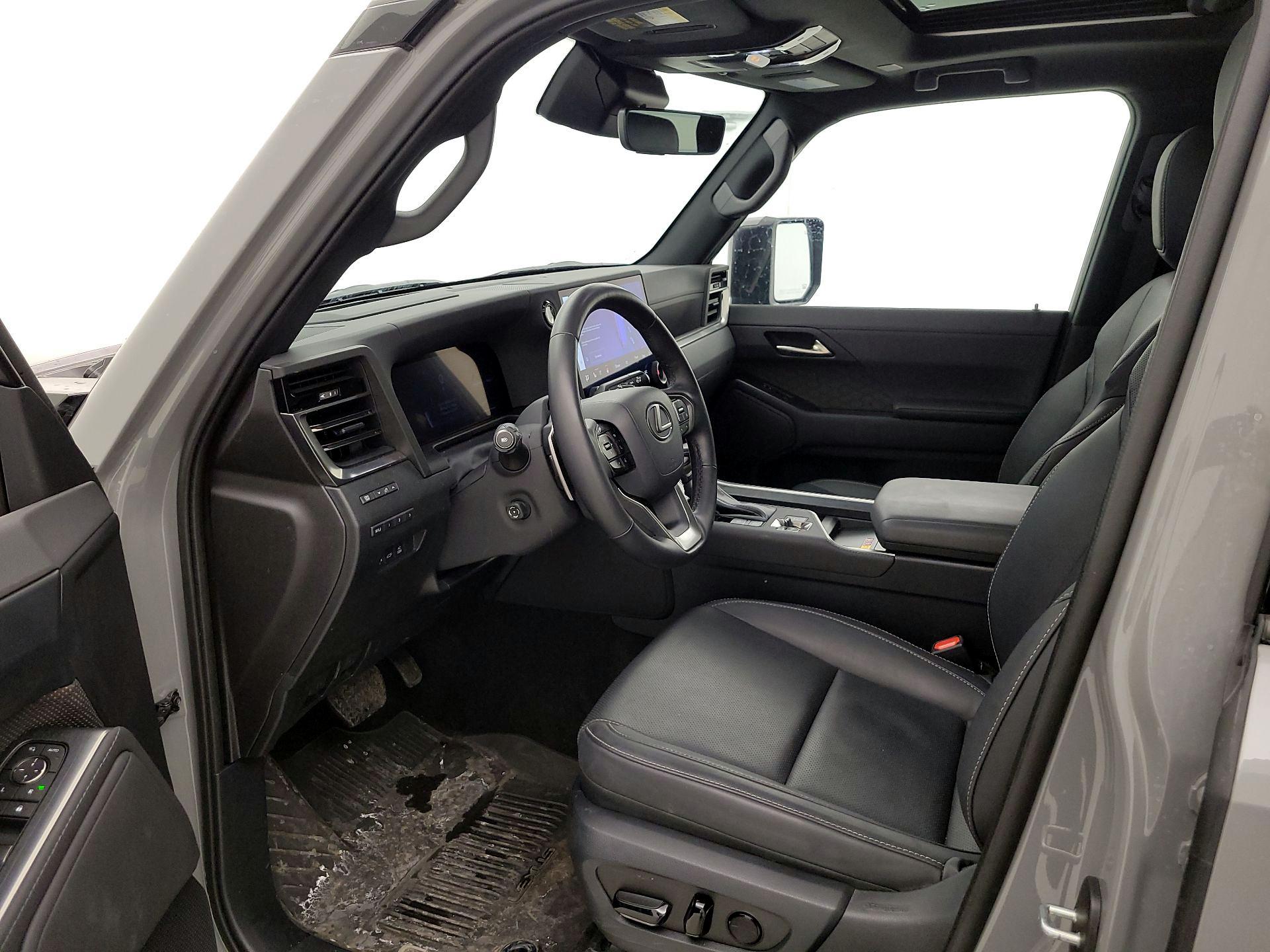 Thumbnail: 2024 Lexus GX - 11