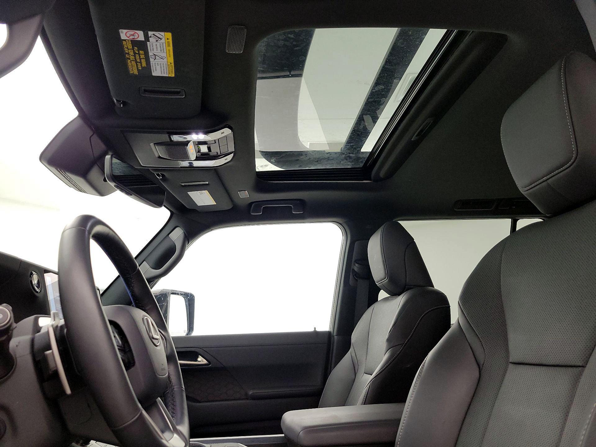 Thumbnail: 2024 Lexus GX - 20