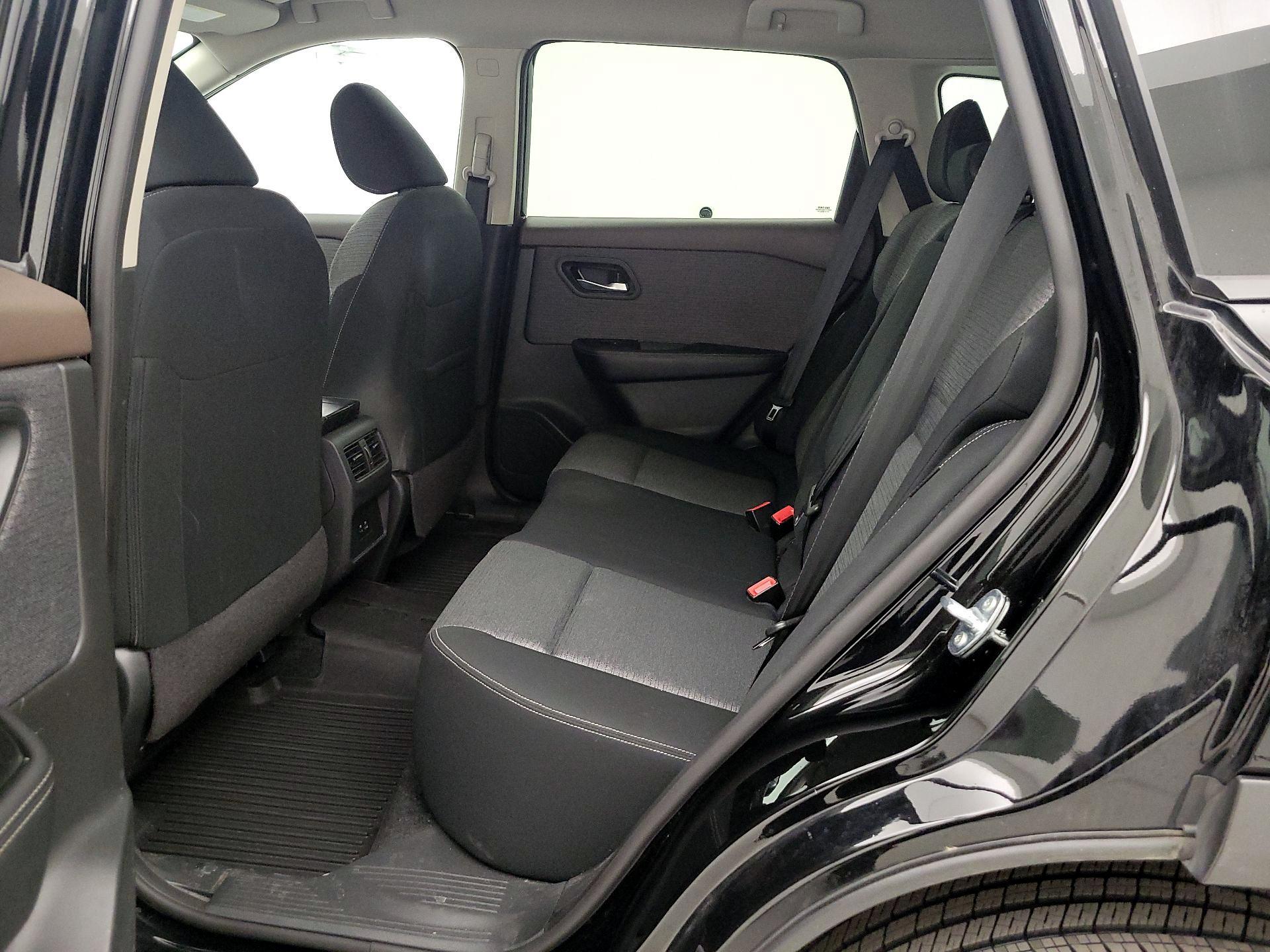 Thumbnail: 2023 Nissan Rogue - 19