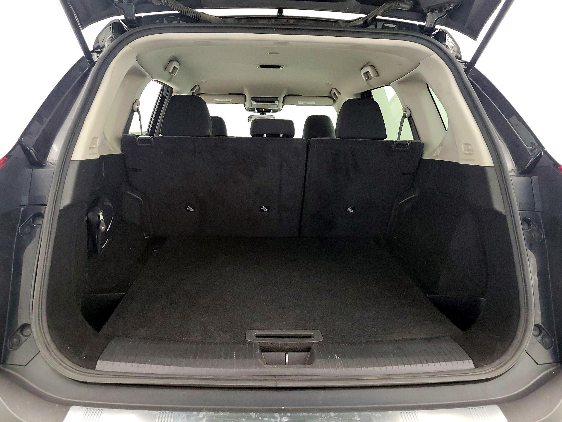 Thumbnail: 2023 Nissan Rogue - 20