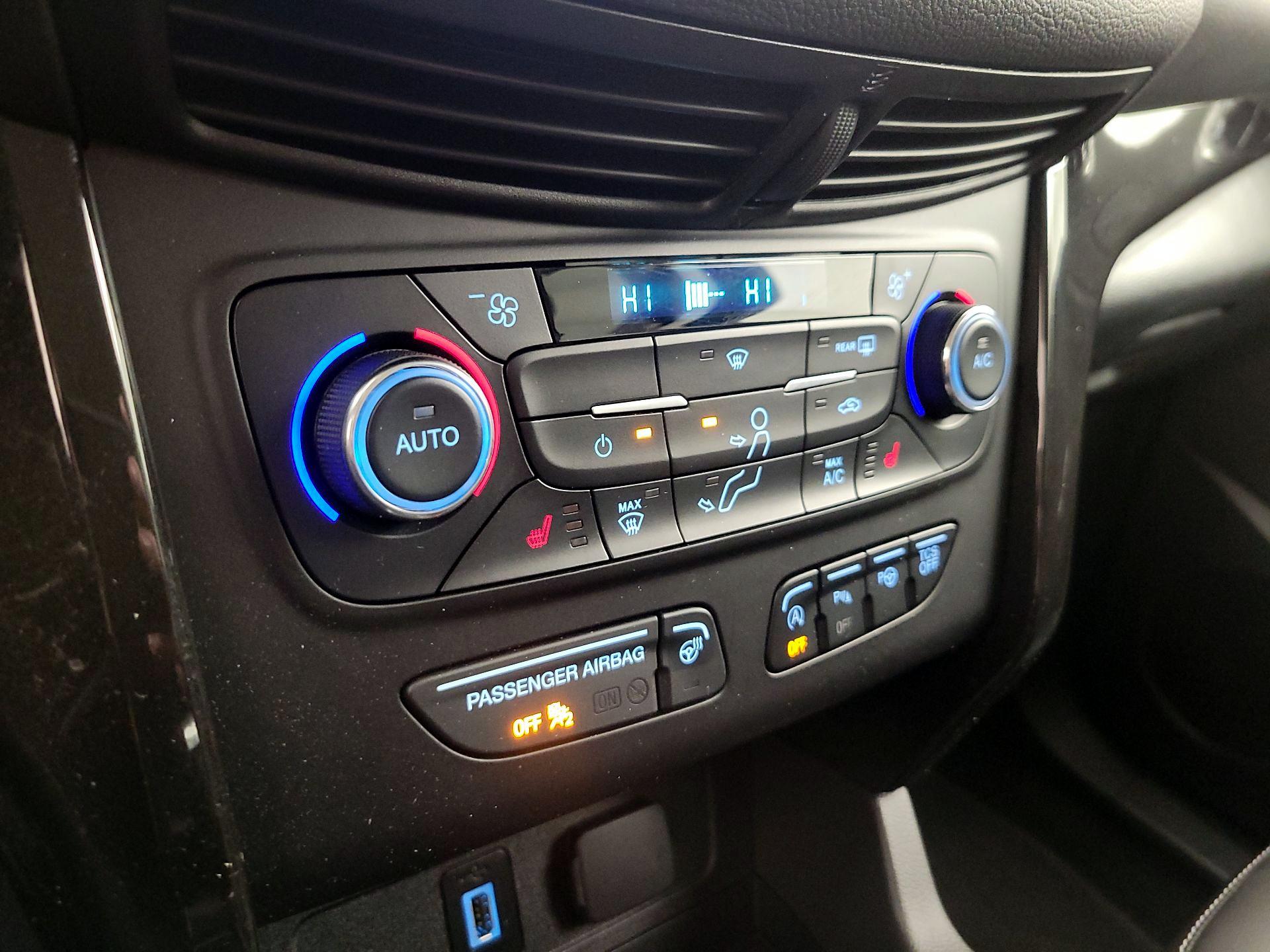 Thumbnail: 2017 Ford Escape - 17