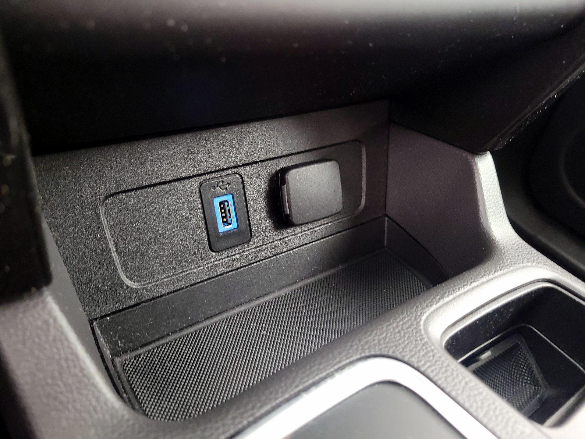 Thumbnail: 2017 Ford Escape - 19