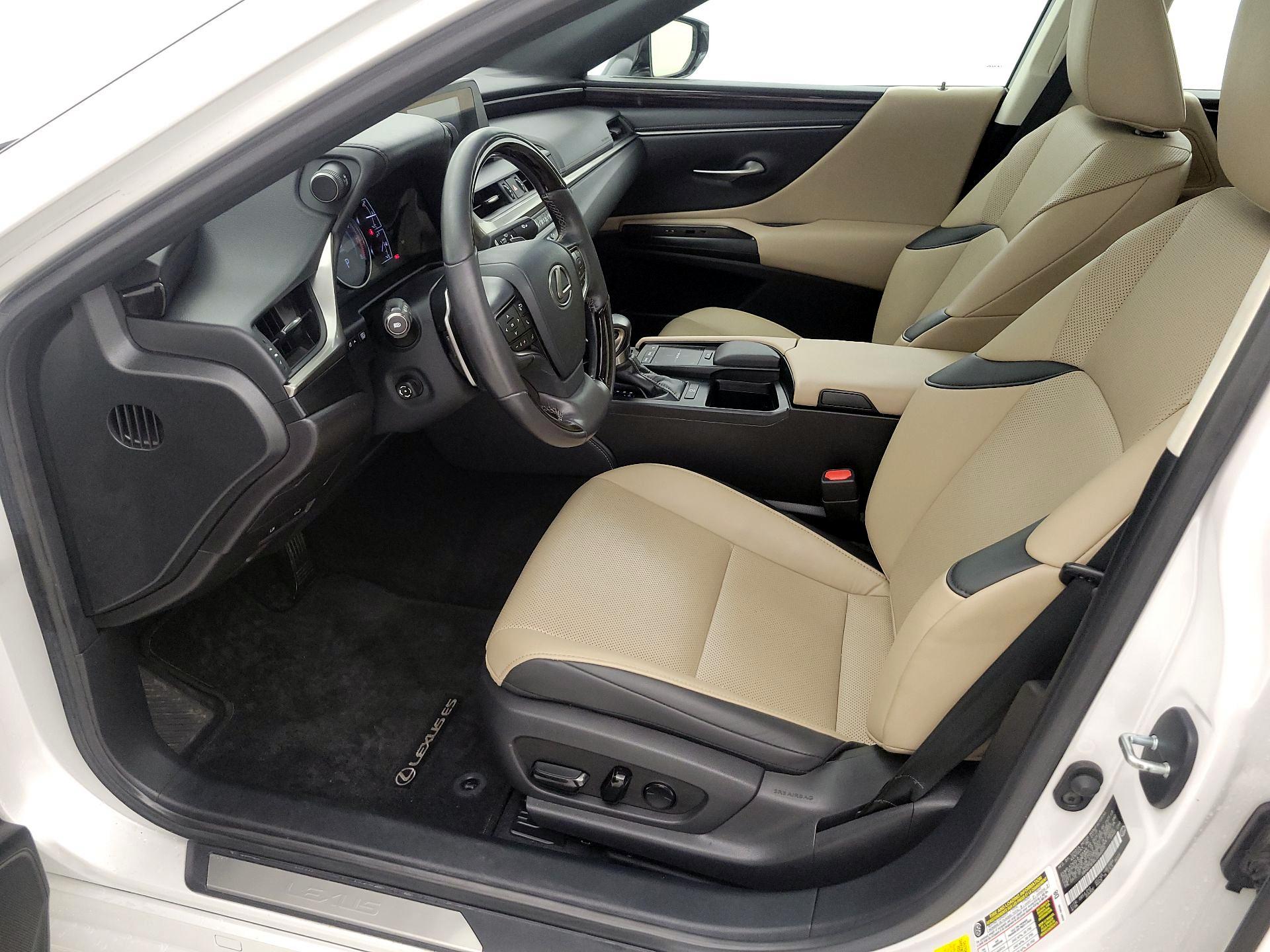 Thumbnail: 2020 Lexus ES - 11