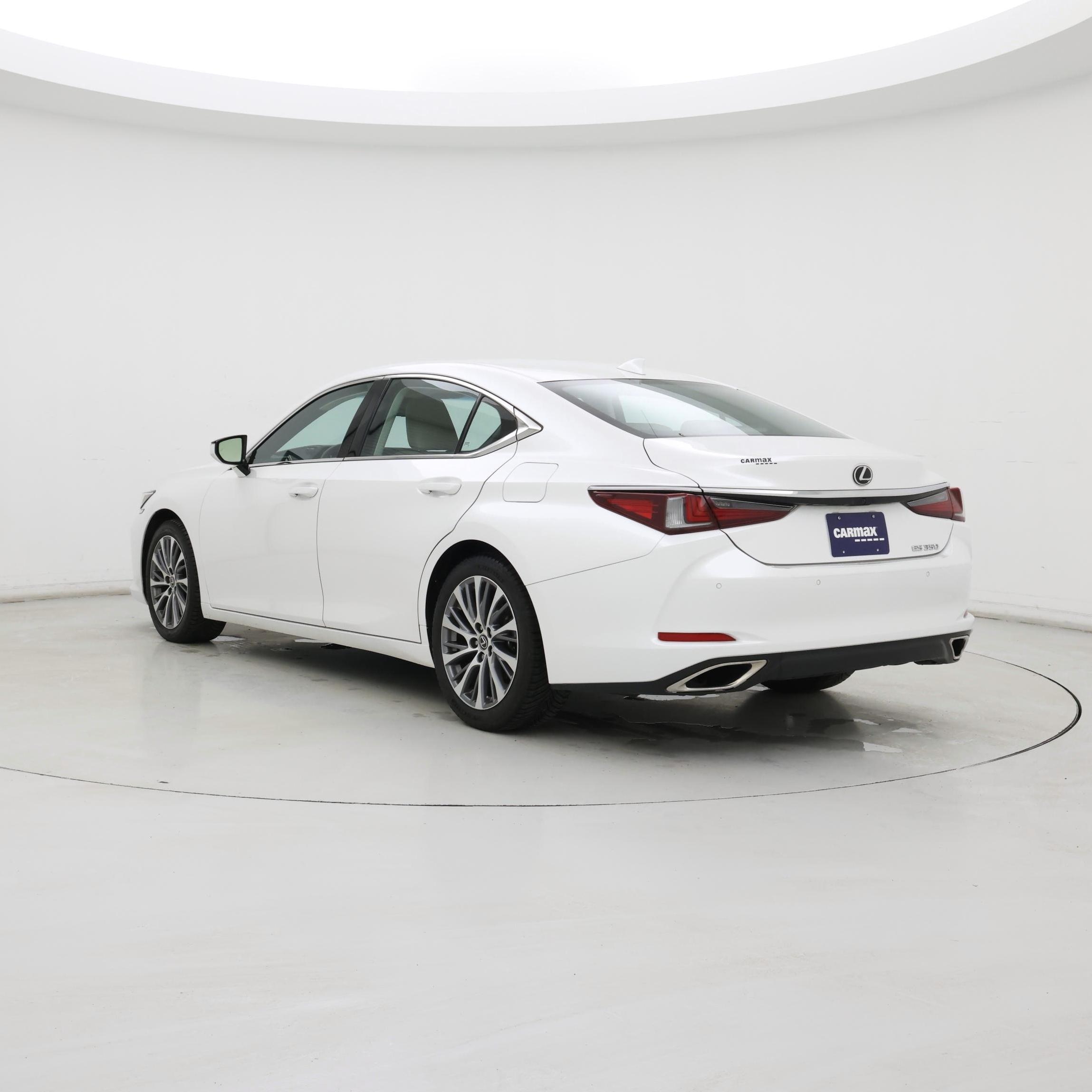 Thumbnail: 2020 Lexus ES - 2