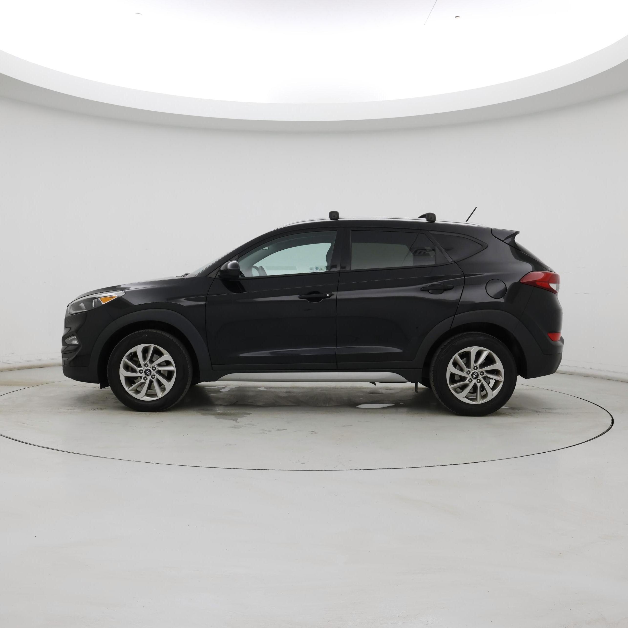 Thumbnail: 2017 Hyundai Tucson - 3