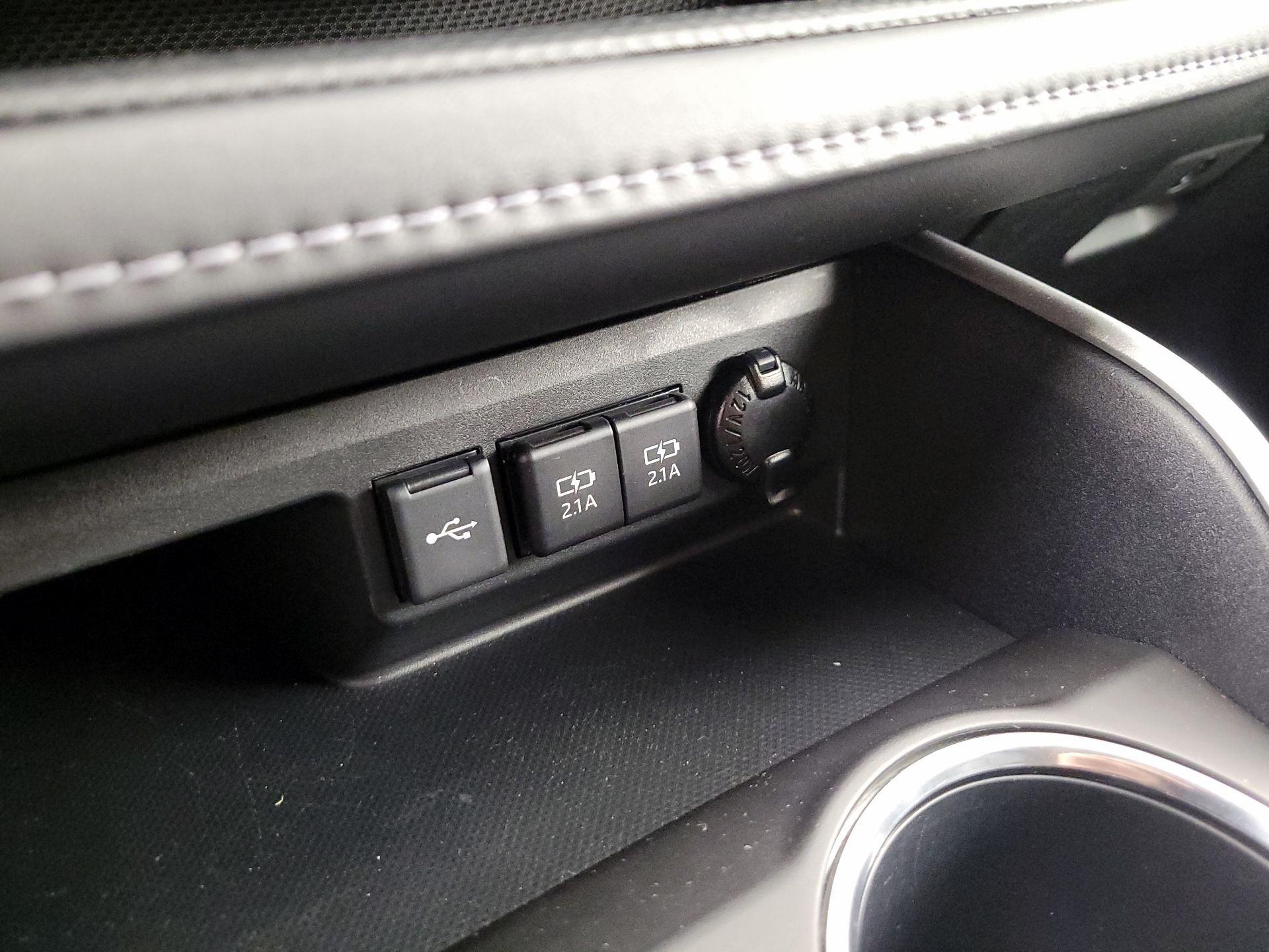 Thumbnail: 2021 Toyota Highlander - 19