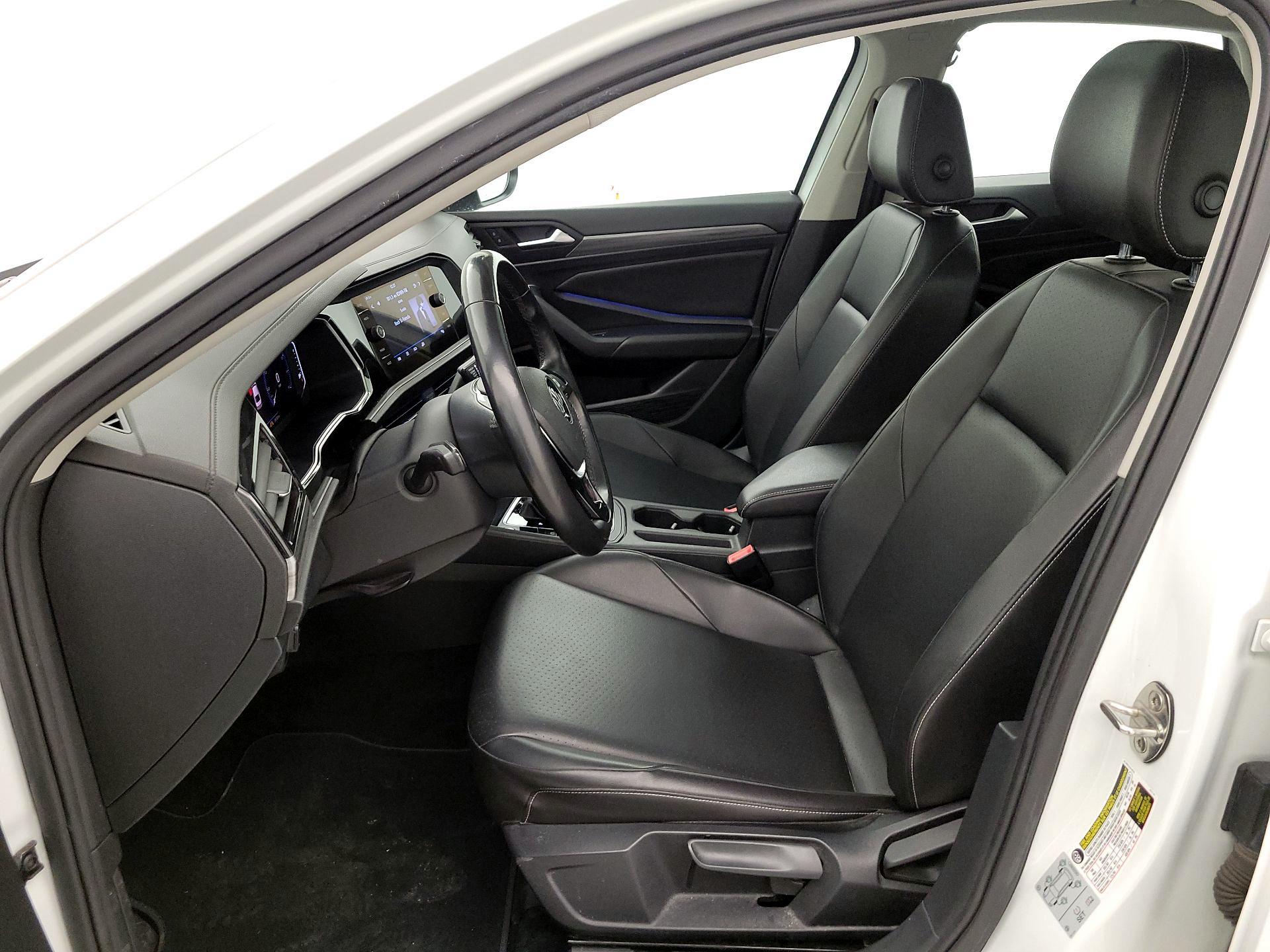 Thumbnail: 2019 Volkswagen Jetta - 11