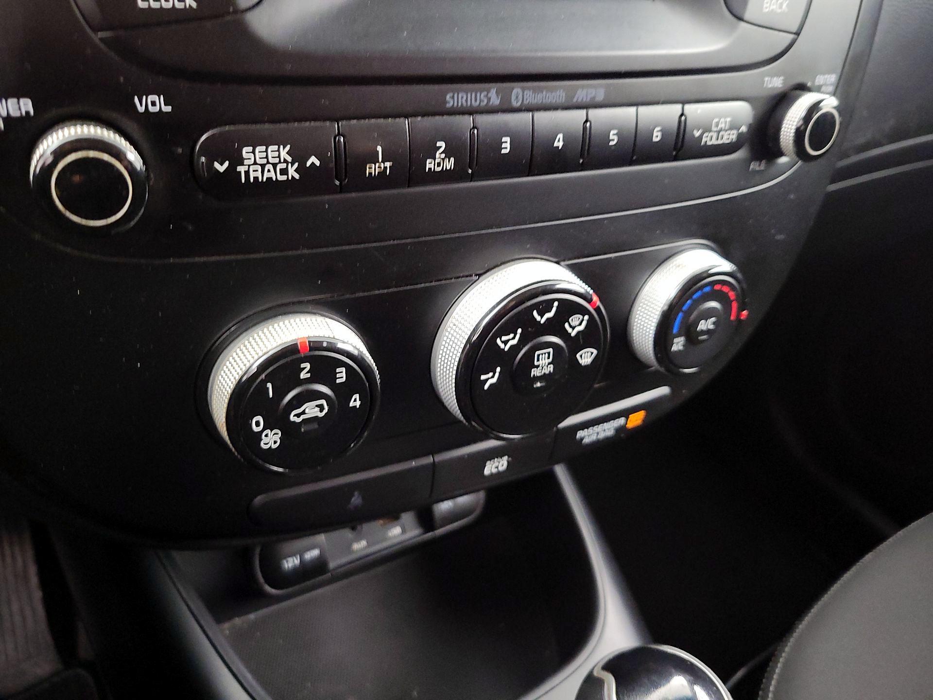 Thumbnail: 2016 Kia Soul - 15