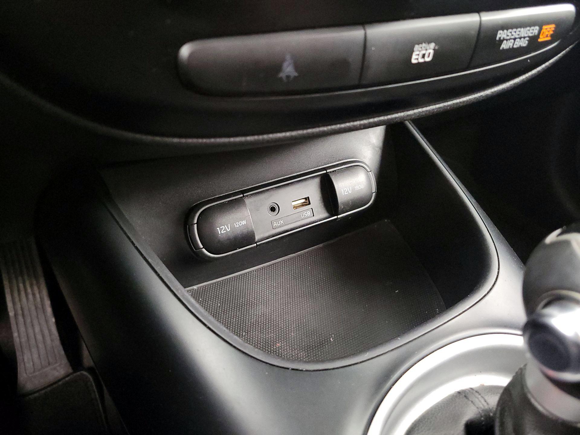 Thumbnail: 2016 Kia Soul - 17