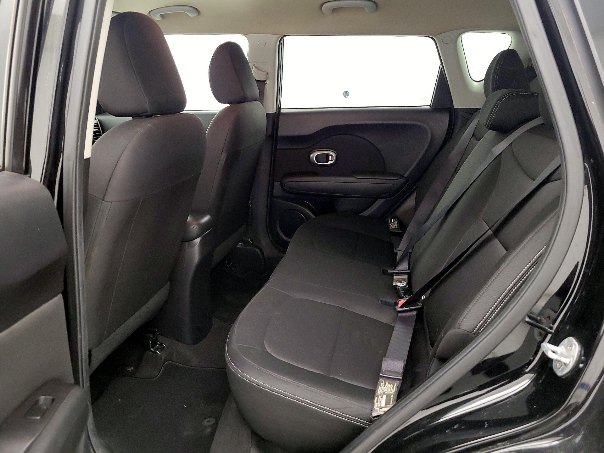 Thumbnail: 2016 Kia Soul - 18