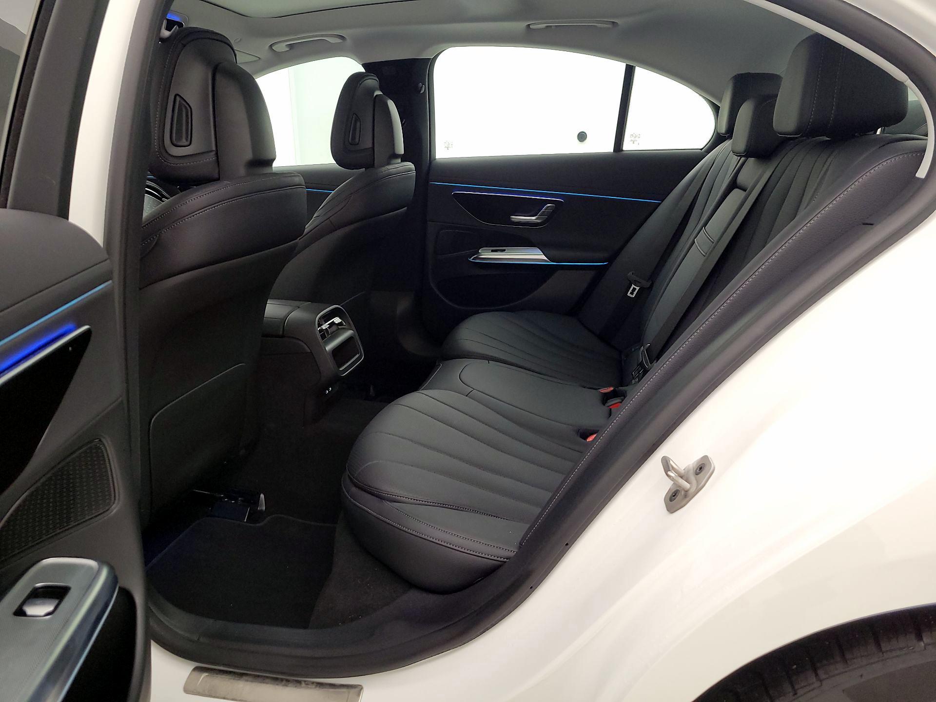 Thumbnail: 2025 Mercedes-Benz E-Class - 20