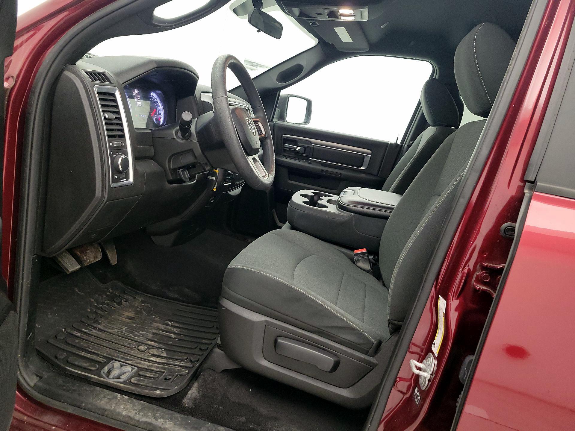 Thumbnail: 2021 RAM 1500 Classic - 11