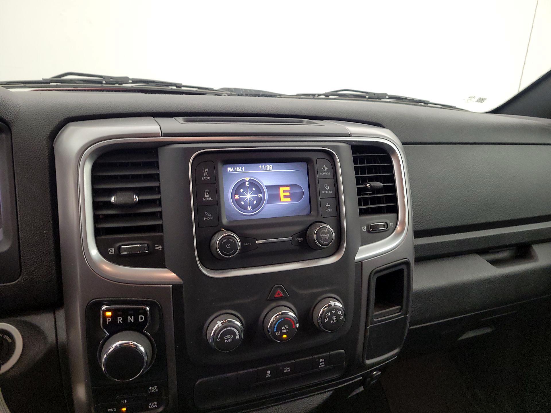 Thumbnail: 2021 RAM 1500 Classic - 14