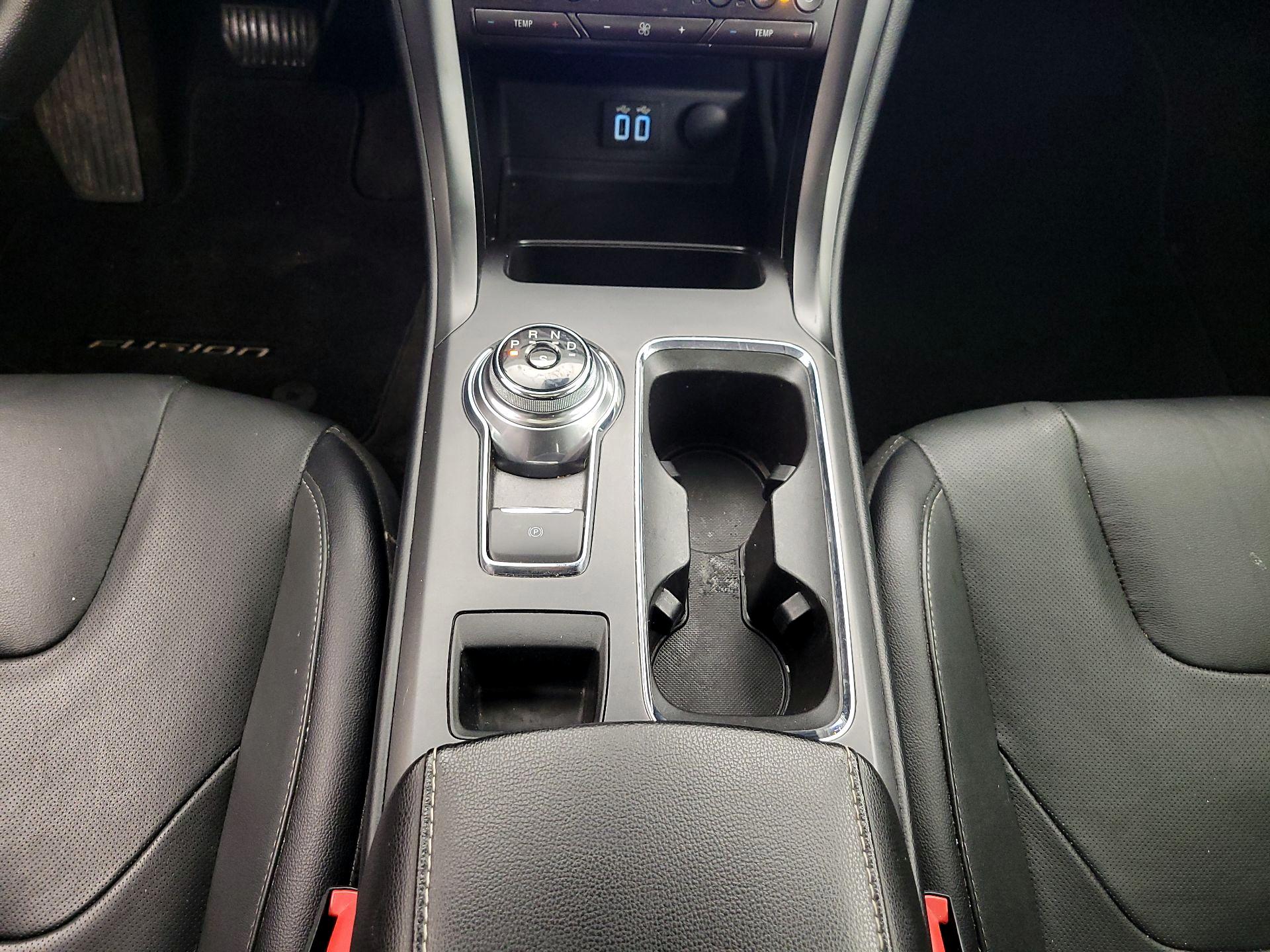 Thumbnail: 2020 Ford Fusion - 18