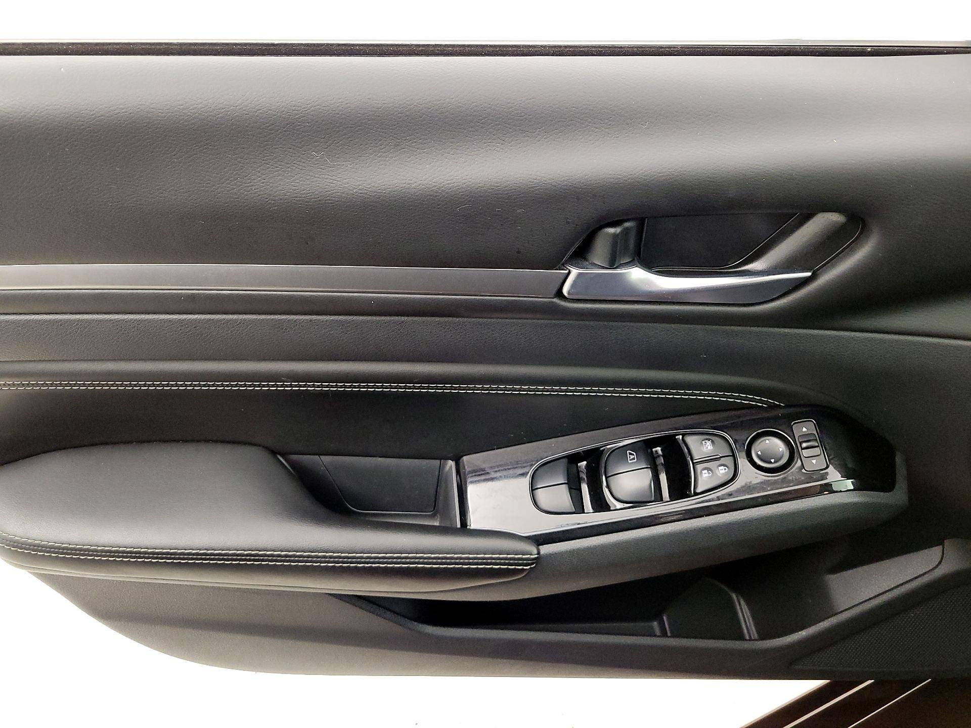 Thumbnail: 2023 Nissan Altima - 12