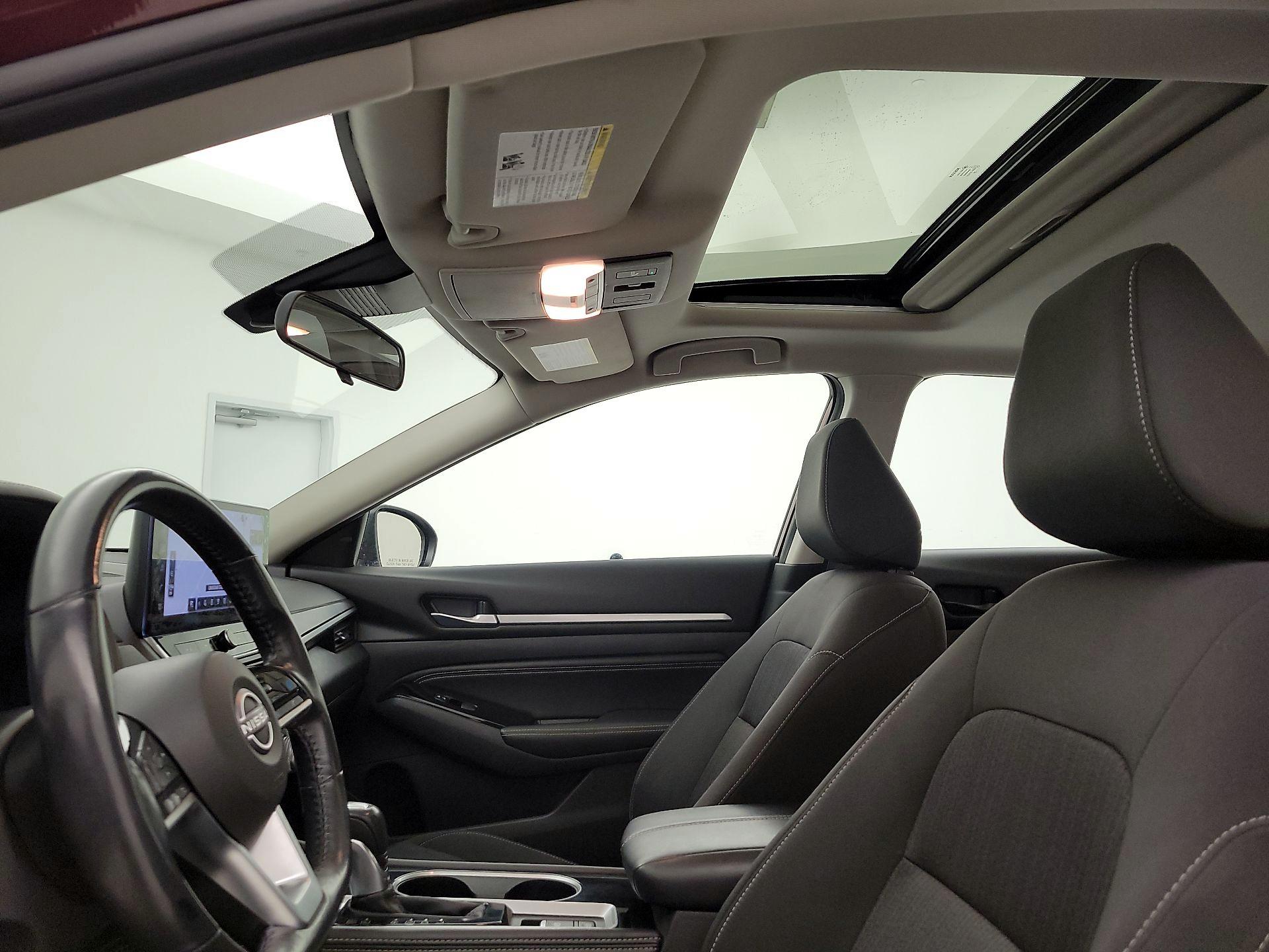 Thumbnail: 2023 Nissan Altima - 20