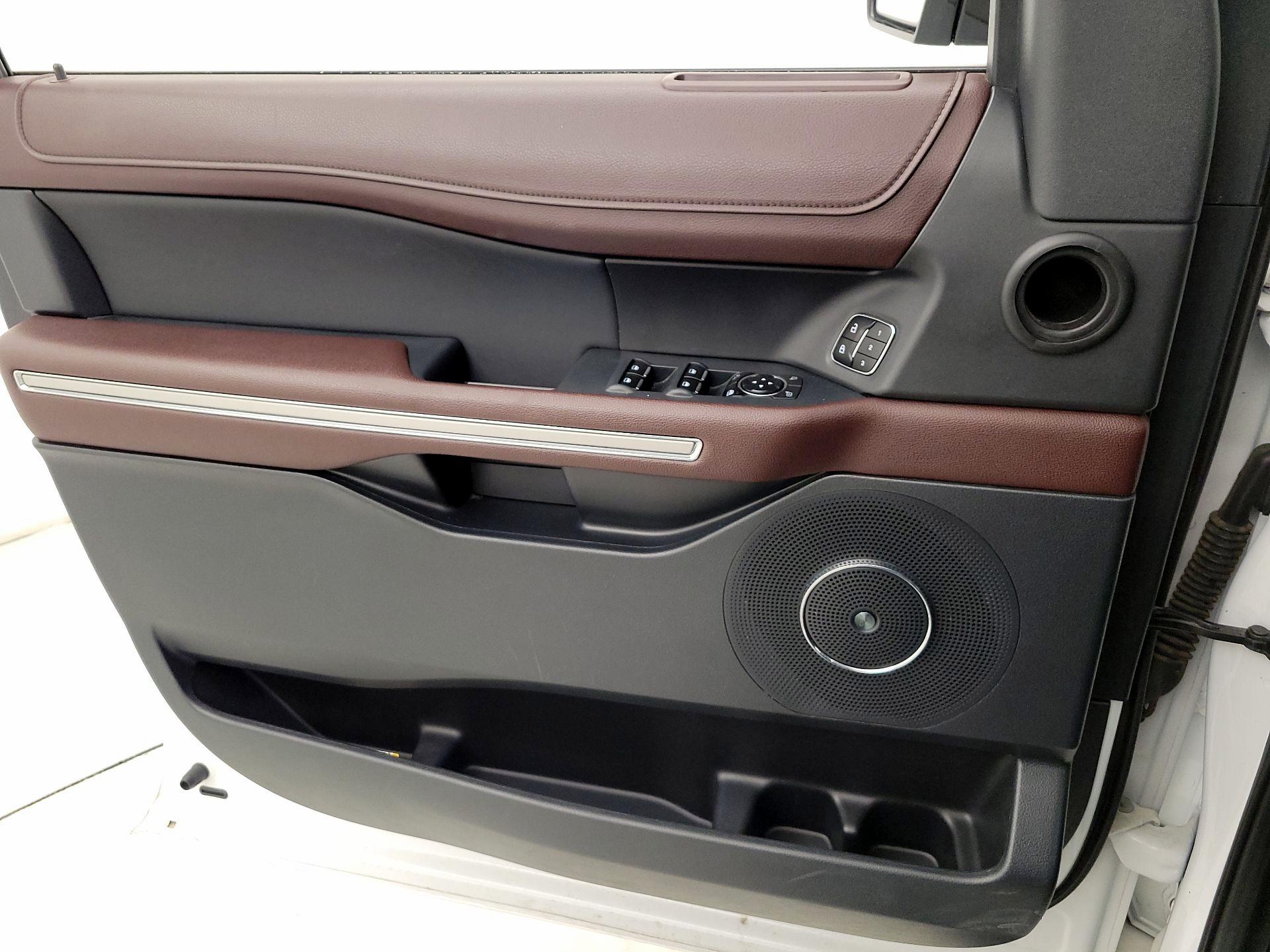 Thumbnail: 2023 Ford Expedition - 12