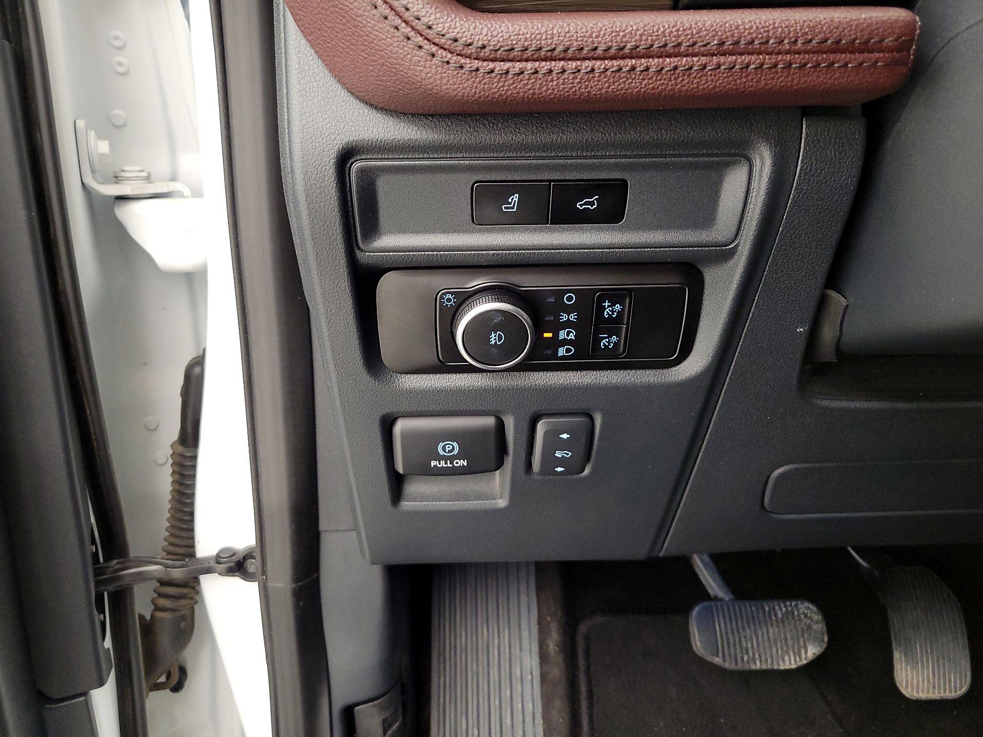 Thumbnail: 2023 Ford Expedition - 13