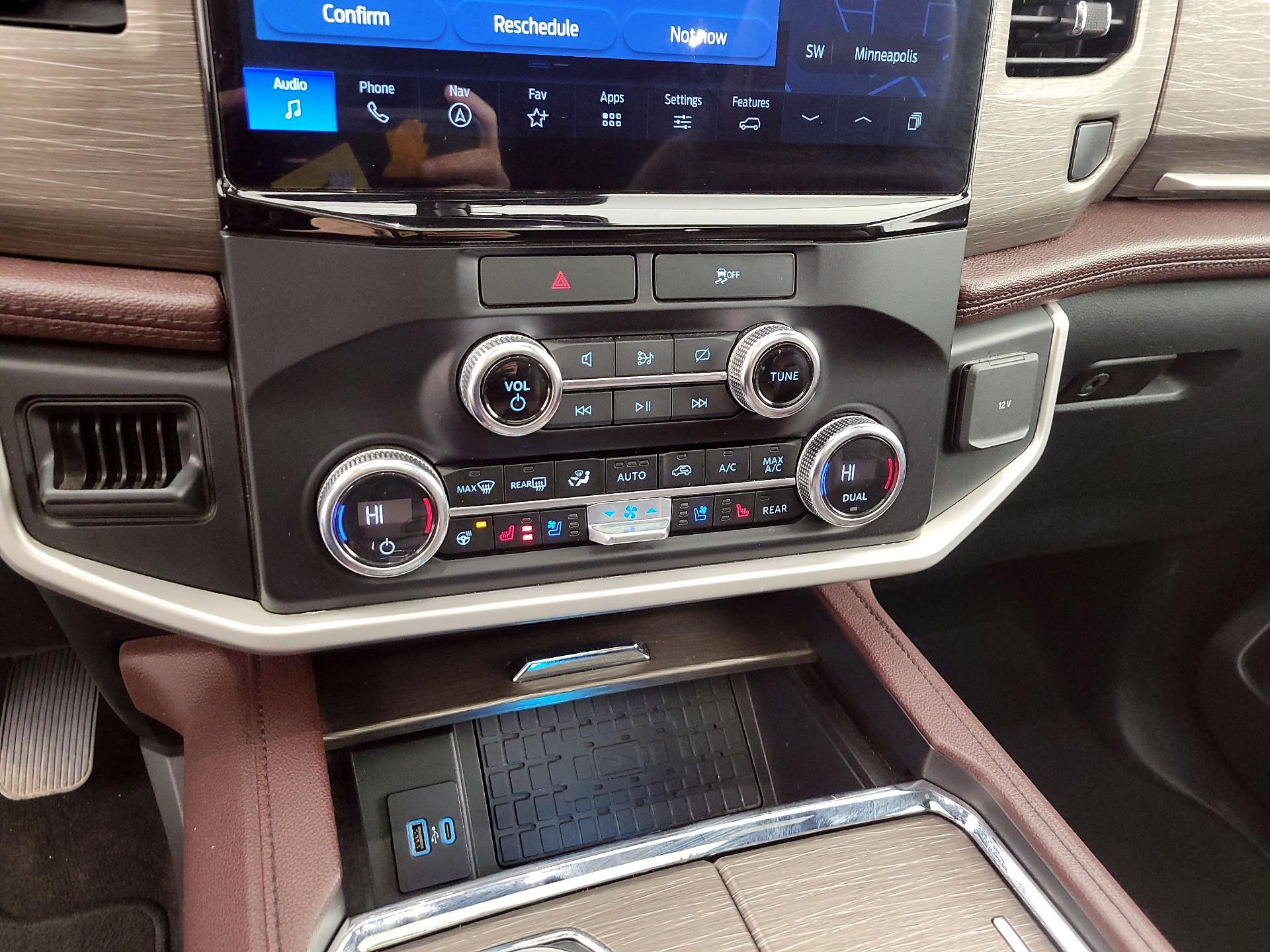 Thumbnail: 2023 Ford Expedition - 17