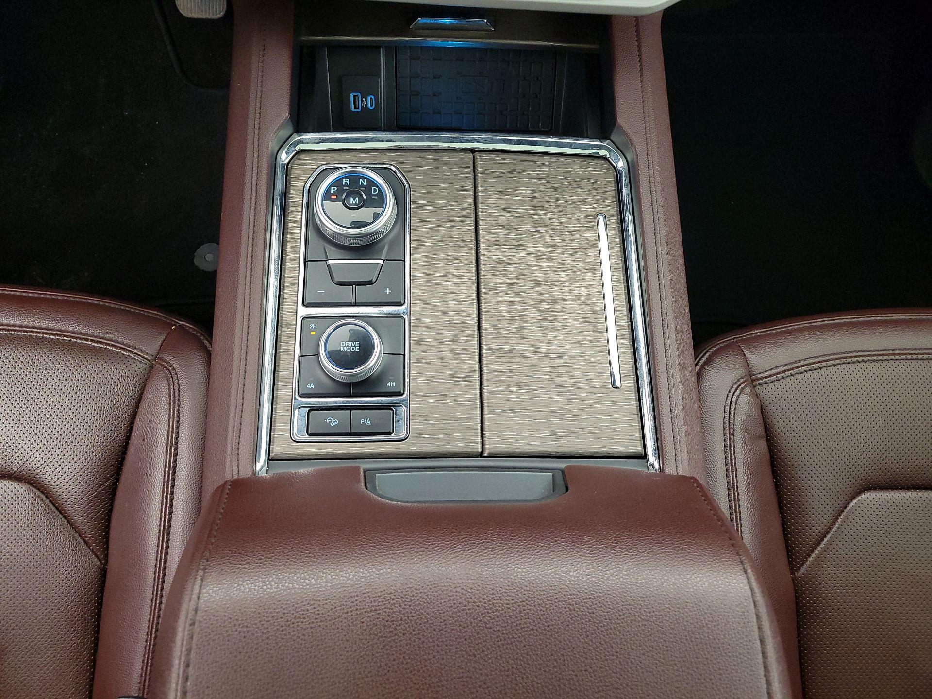 Thumbnail: 2023 Ford Expedition - 18