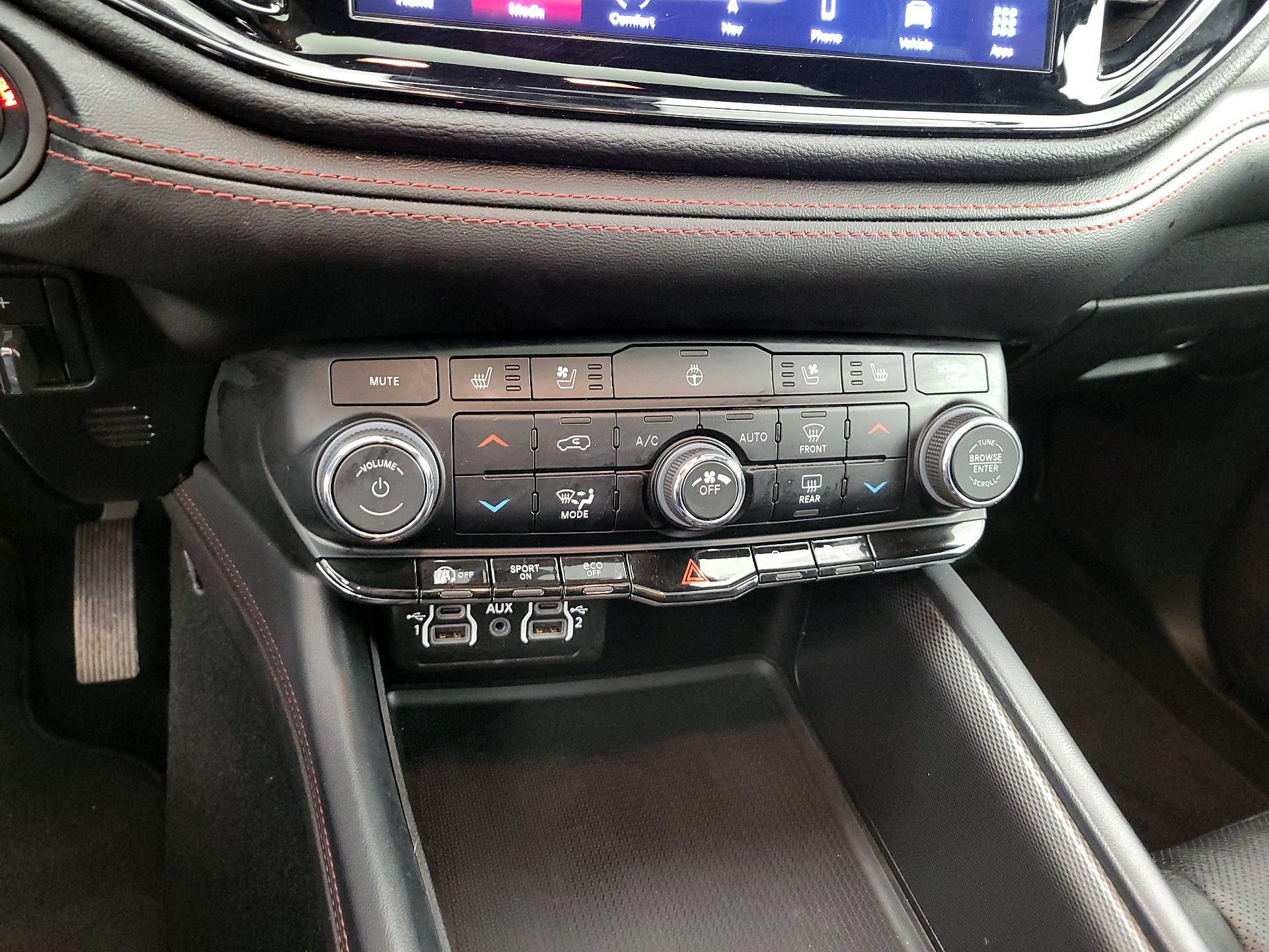 Thumbnail: 2023 Dodge Durango - 17