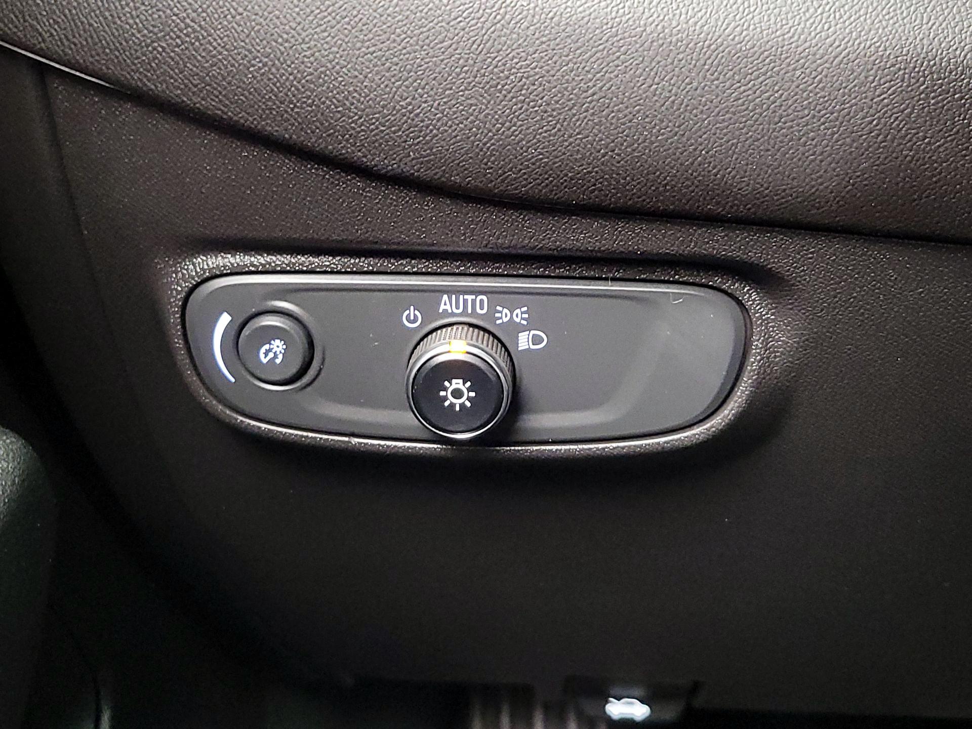 Thumbnail: 2023 Chevrolet Equinox - 13