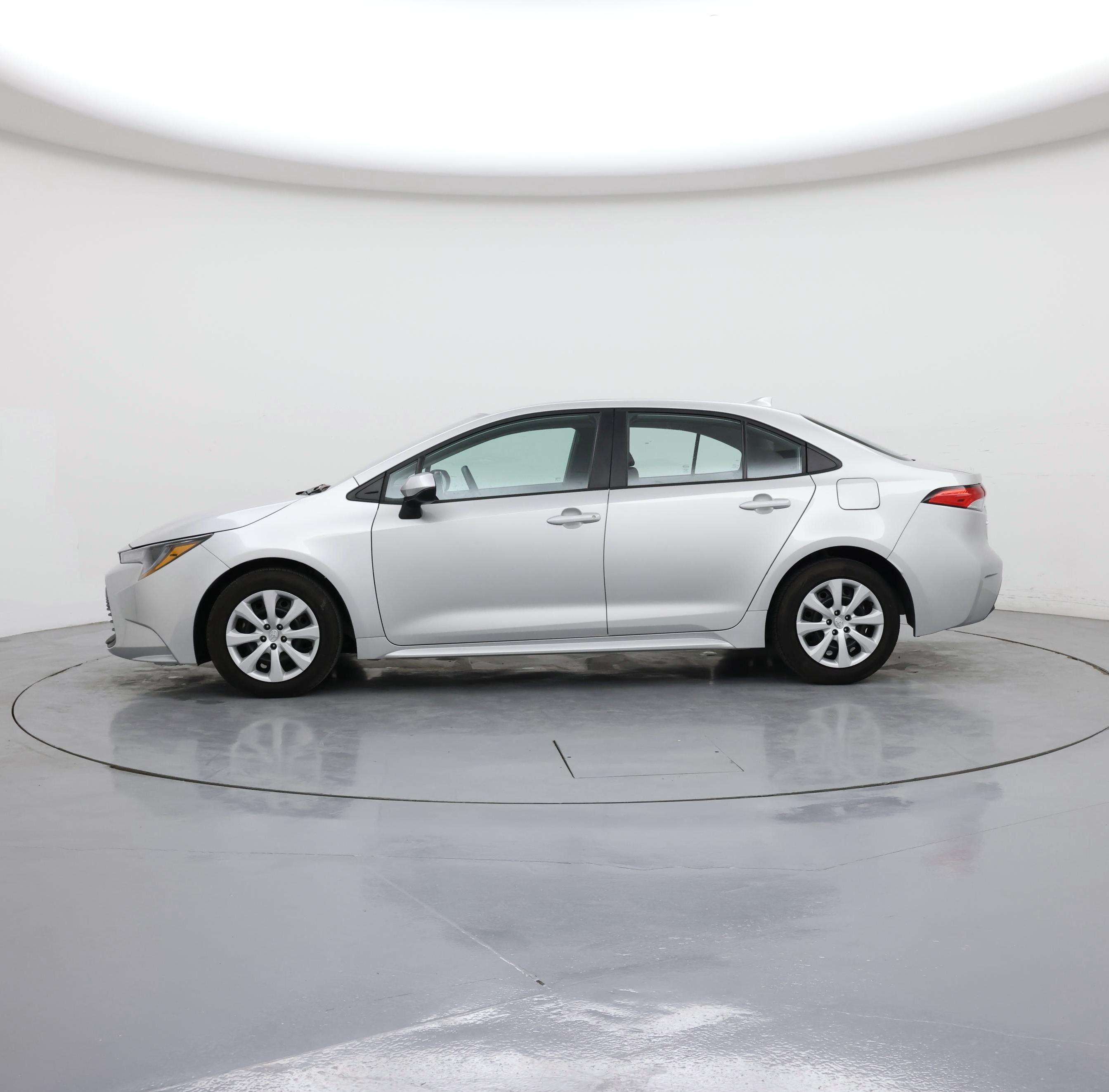 Thumbnail: 2024 Toyota Corolla - 3