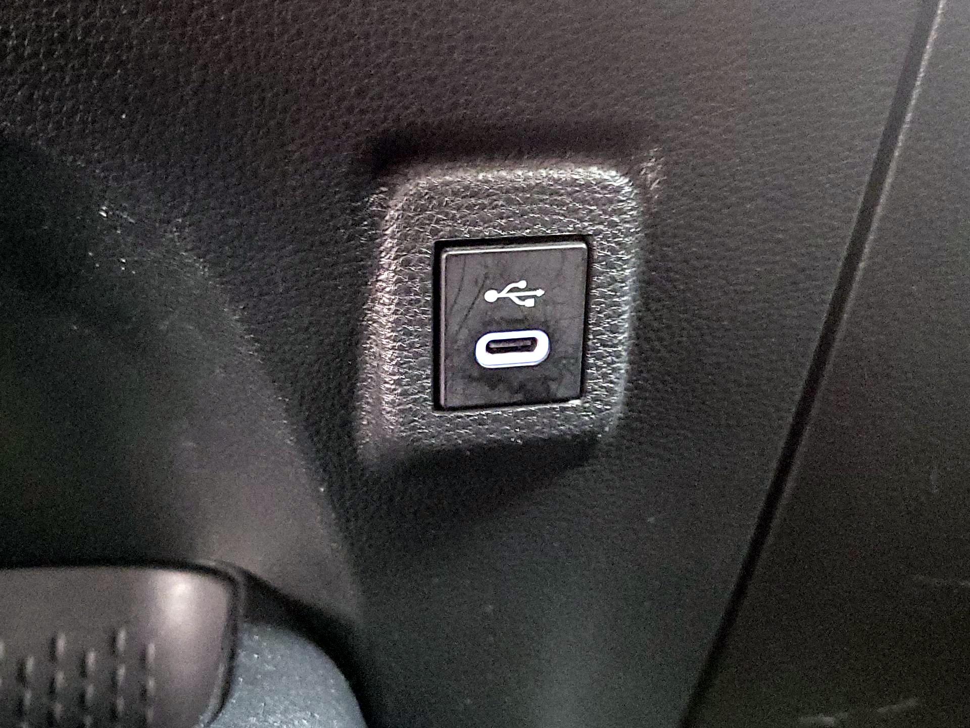 Thumbnail: 2024 Toyota Corolla - 18