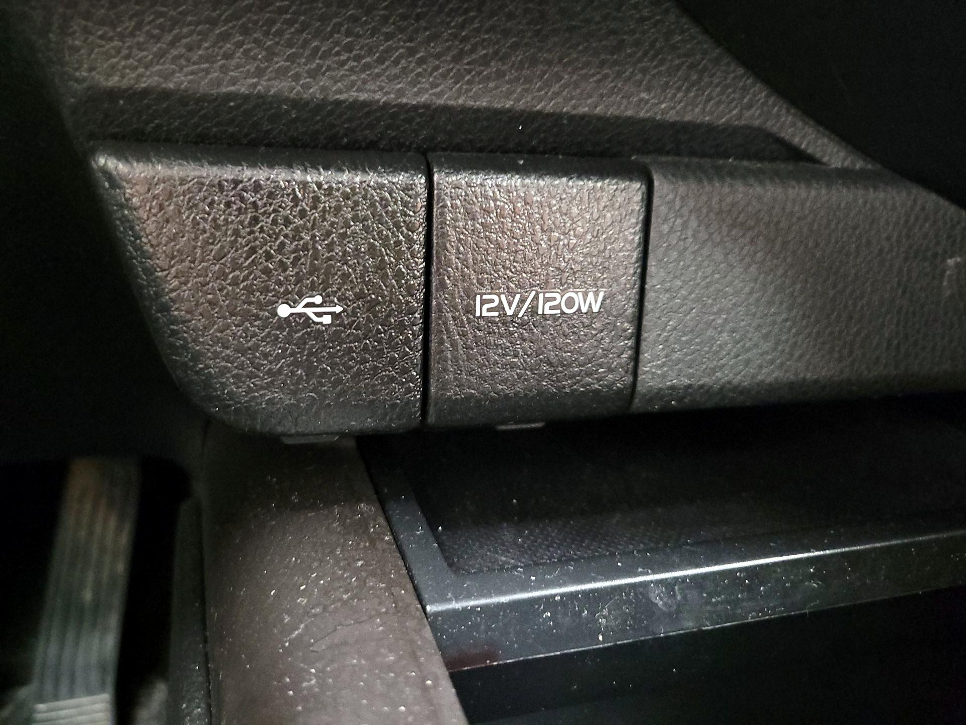 Thumbnail: 2024 Toyota Camry - 18