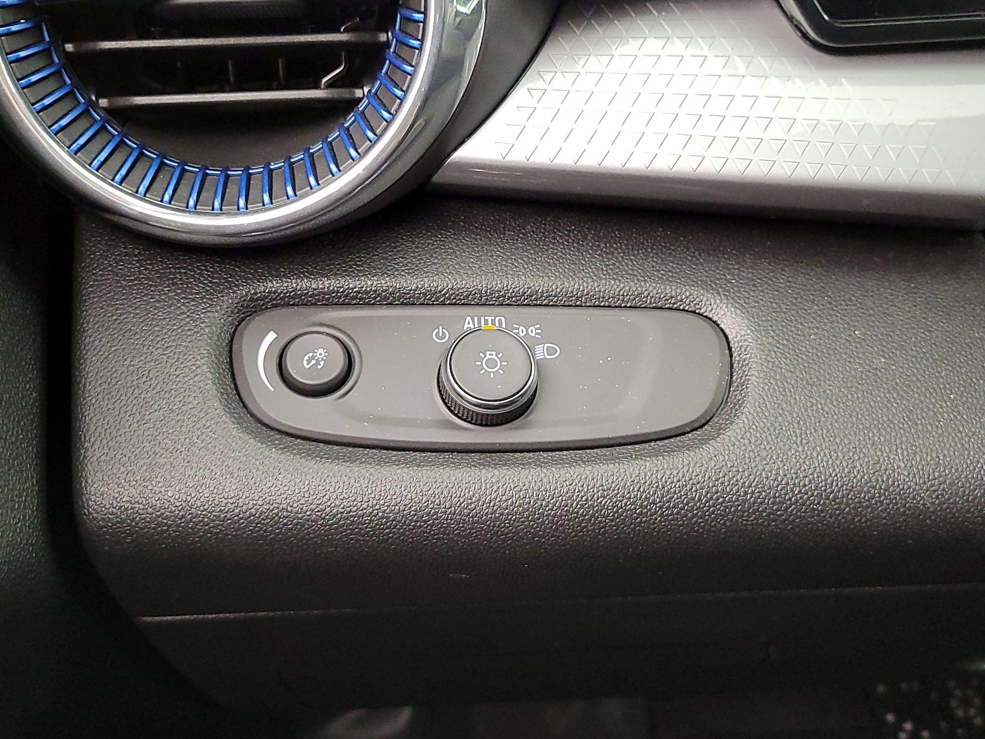 Thumbnail: 2025 Chevrolet Trax - 13