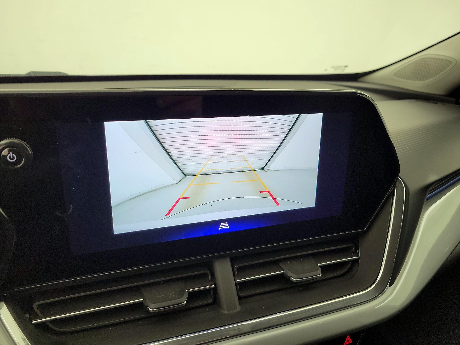 Thumbnail: 2025 Chevrolet Trax - 14