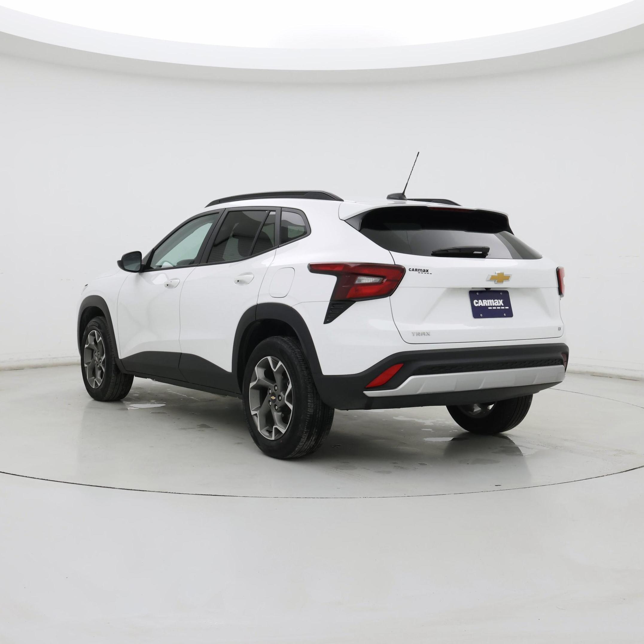 Thumbnail: 2025 Chevrolet Trax - 2