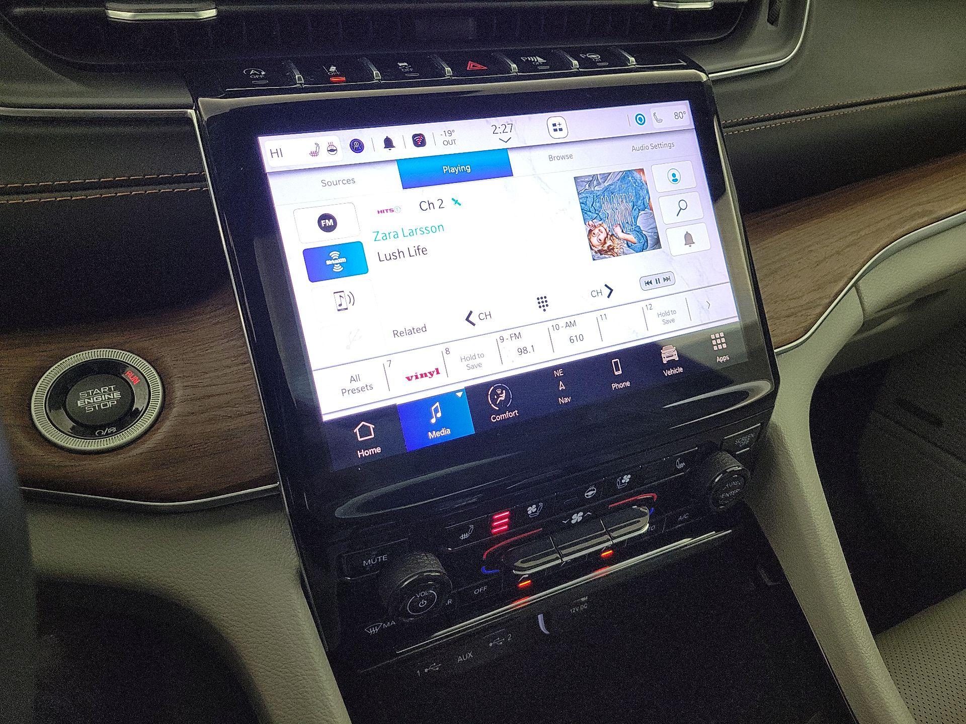 Thumbnail: 2022 Jeep Grand Cherokee - 16