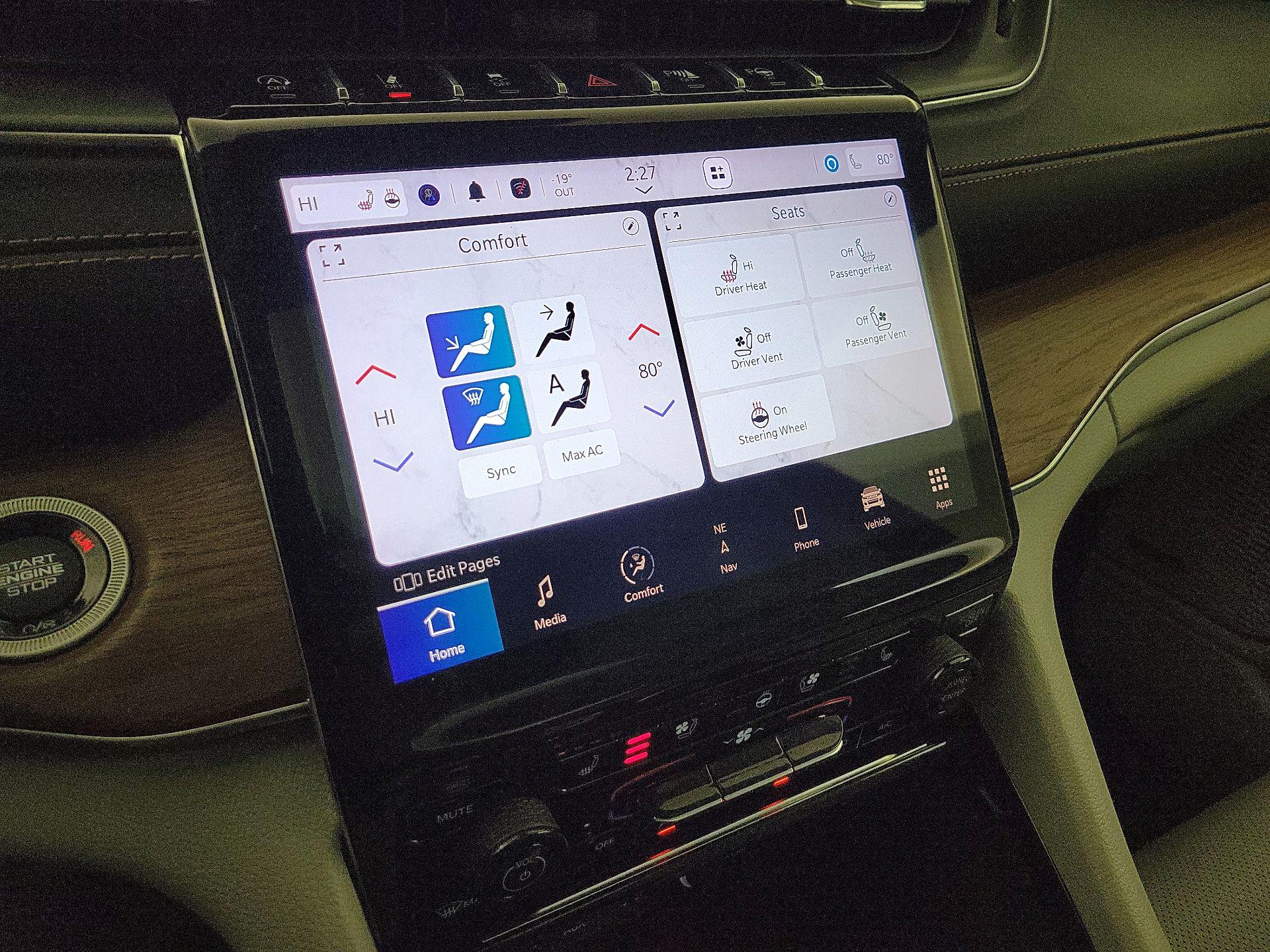 Thumbnail: 2022 Jeep Grand Cherokee - 17