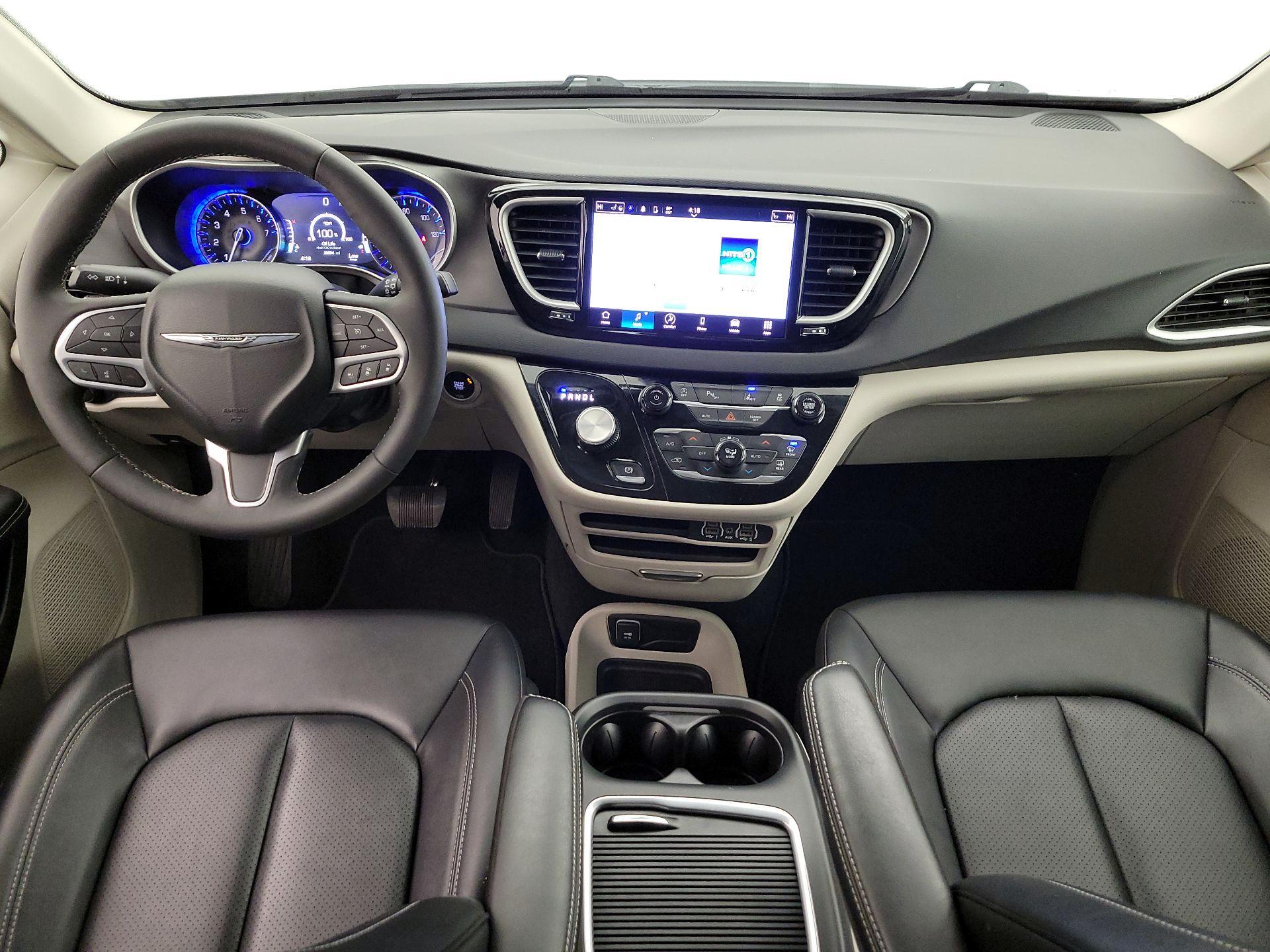 Thumbnail: 2024 Chrysler Pacifica - 9